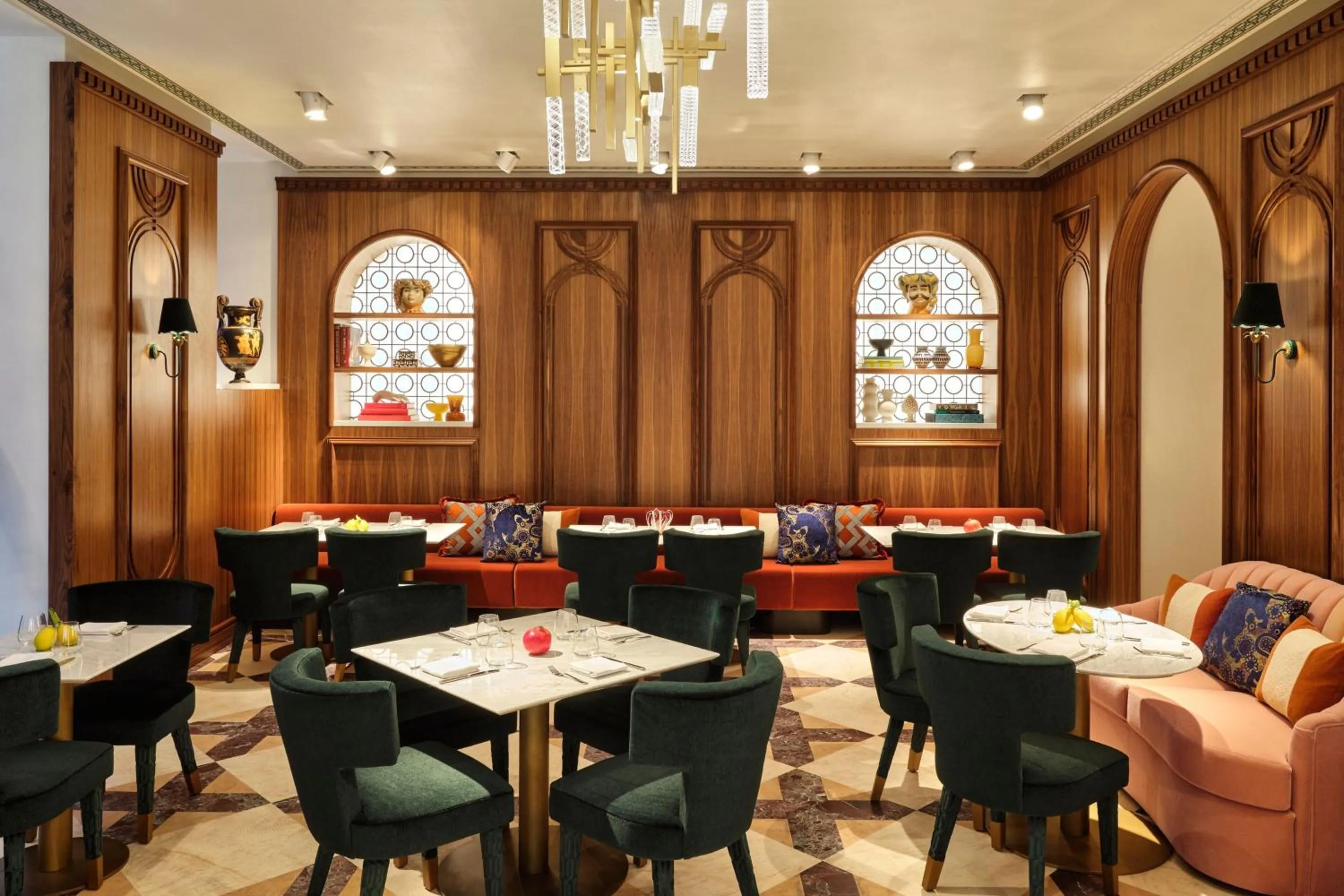 Restaurant/places to eat in W Rome