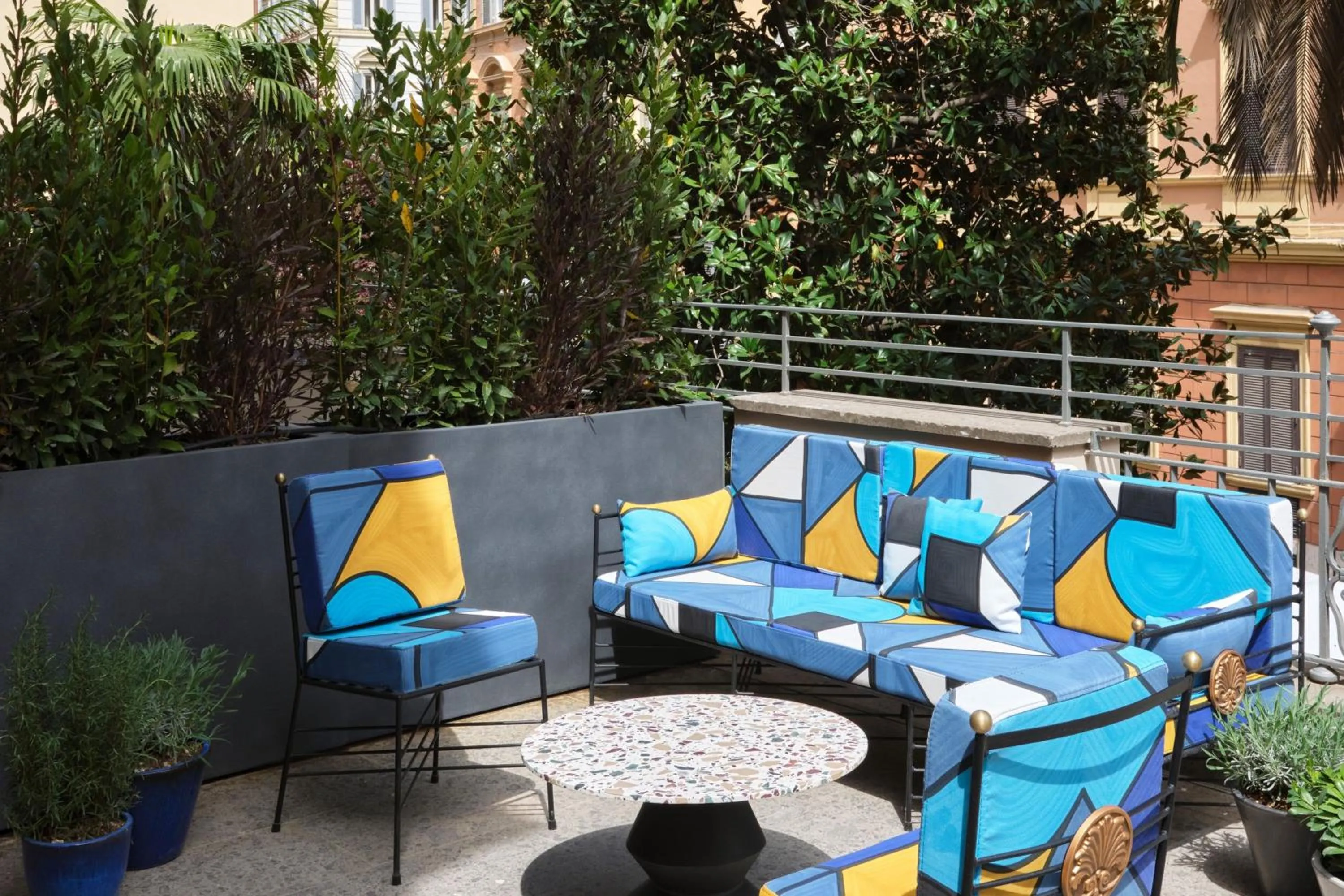 Photo of the whole room in W Rome