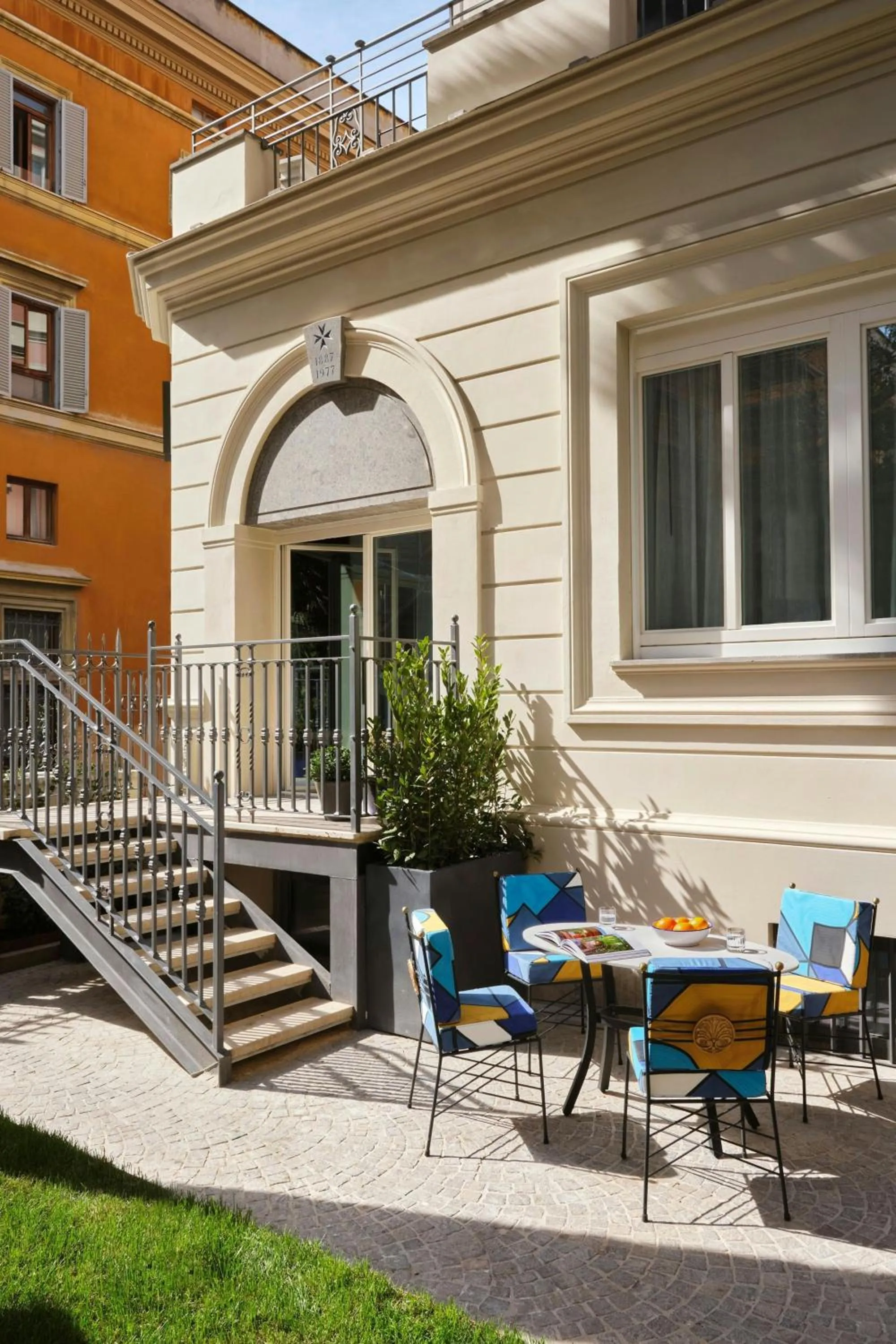 Photo of the whole room in W Rome