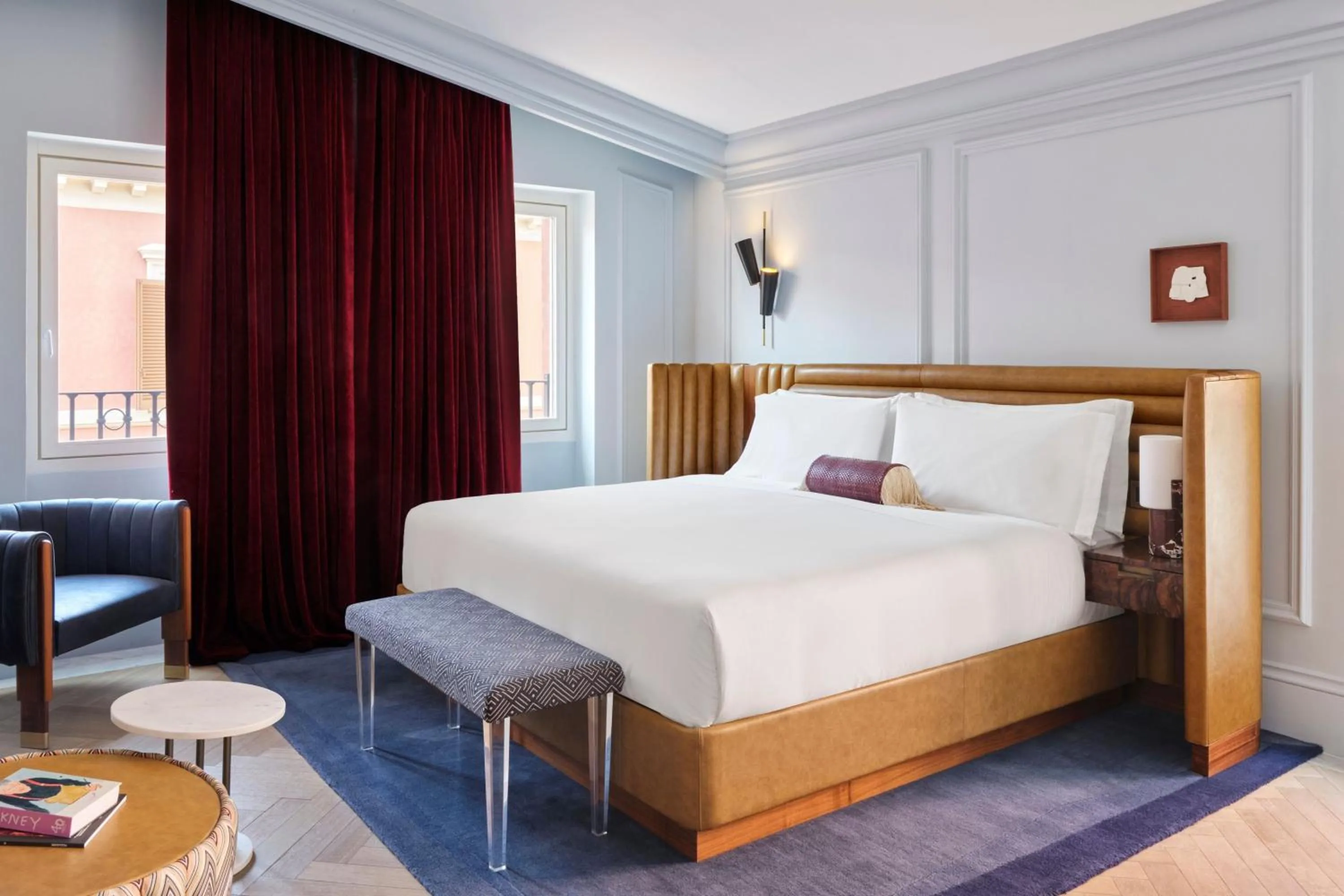 Photo of the whole room, Bed in W Rome