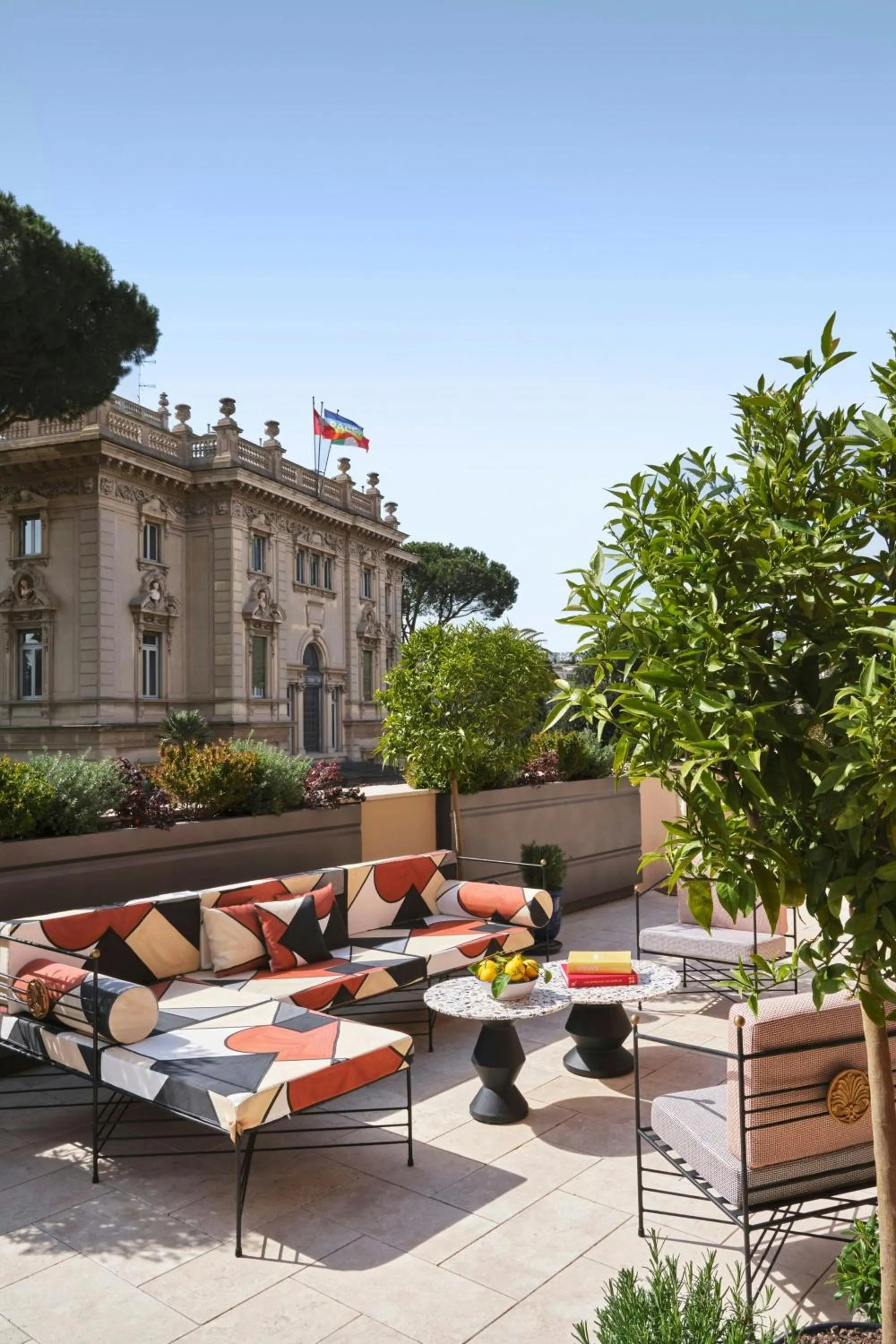 Photo of the whole room in W Rome