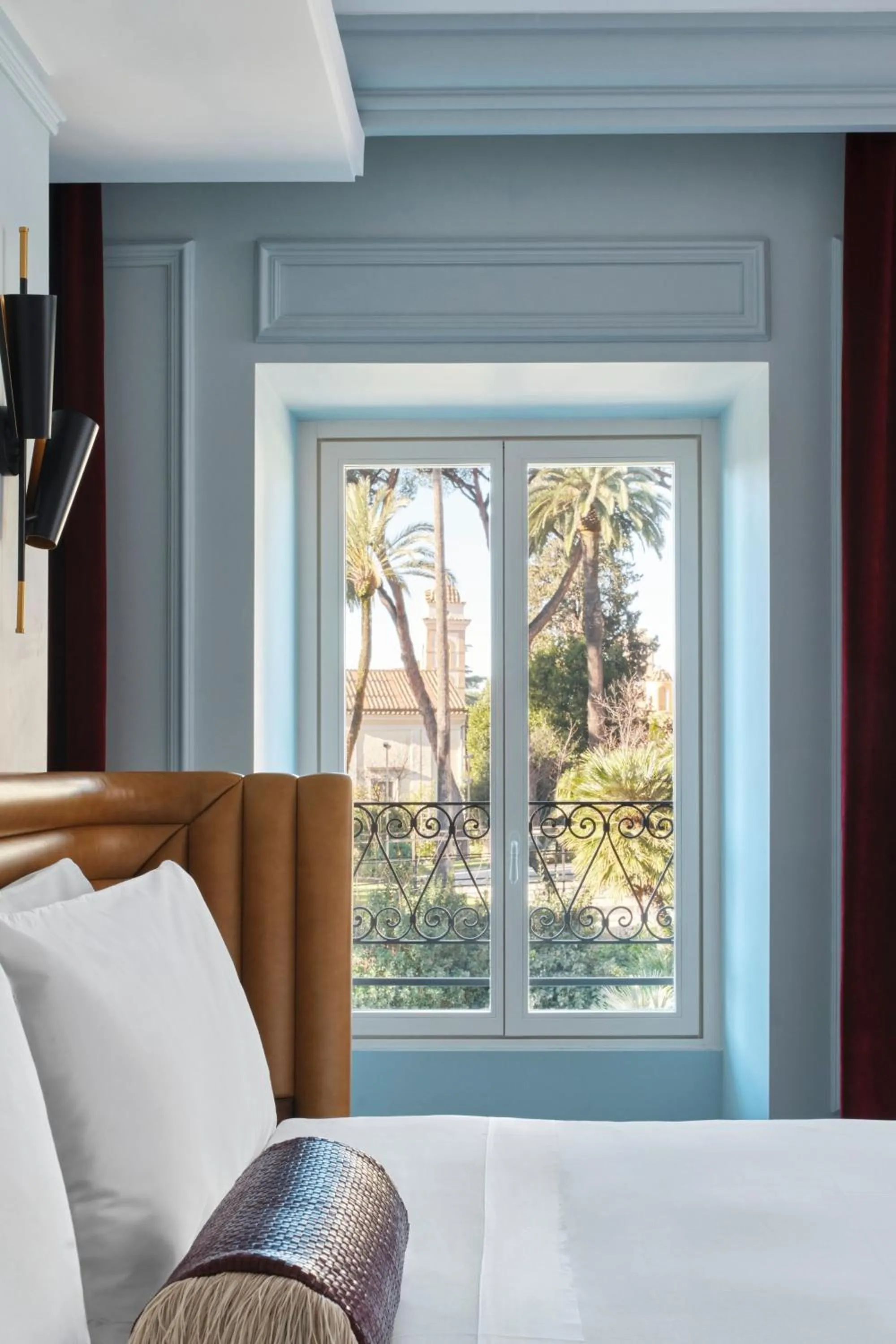 Photo of the whole room, Bed in W Rome