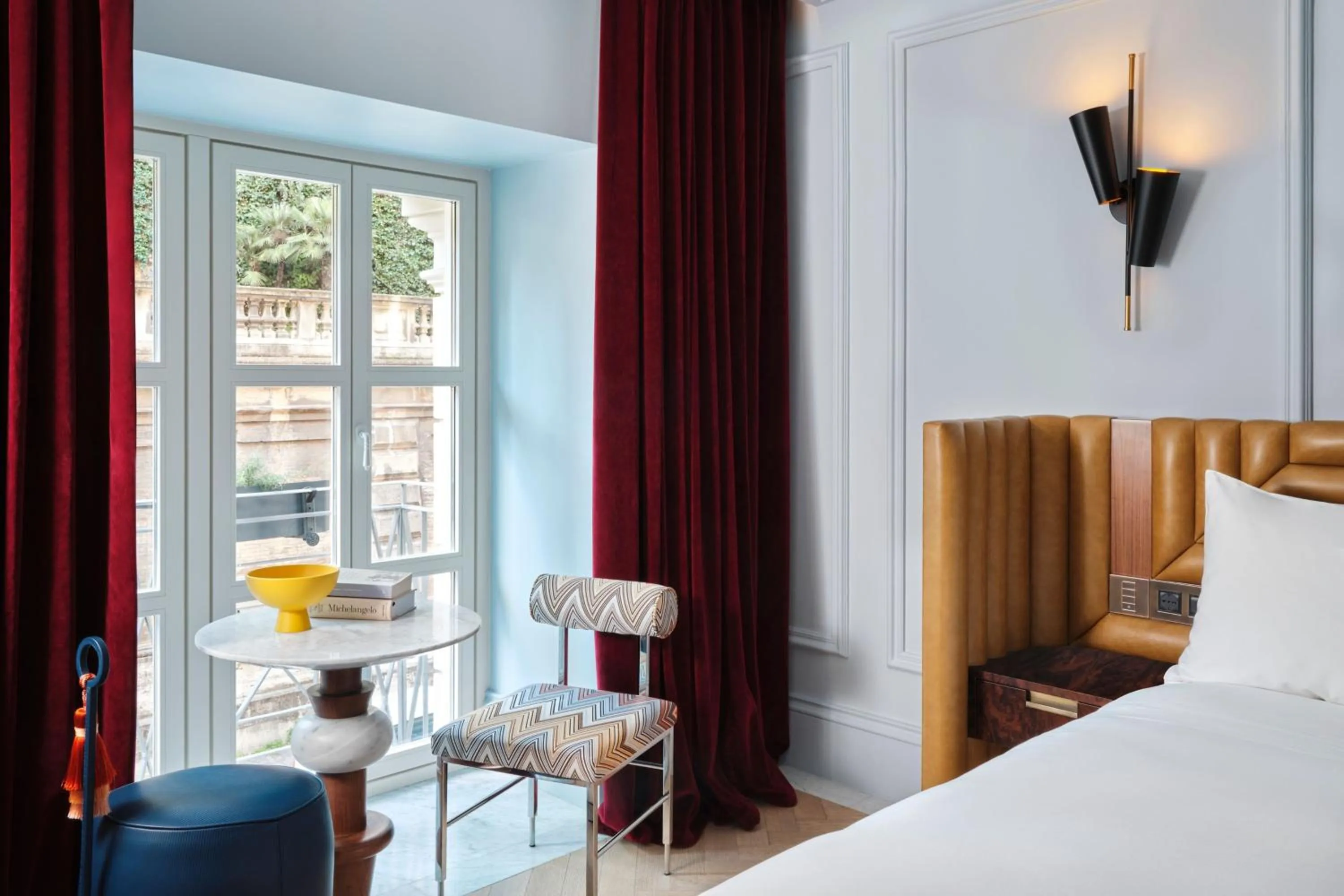 Photo of the whole room, Bed in W Rome