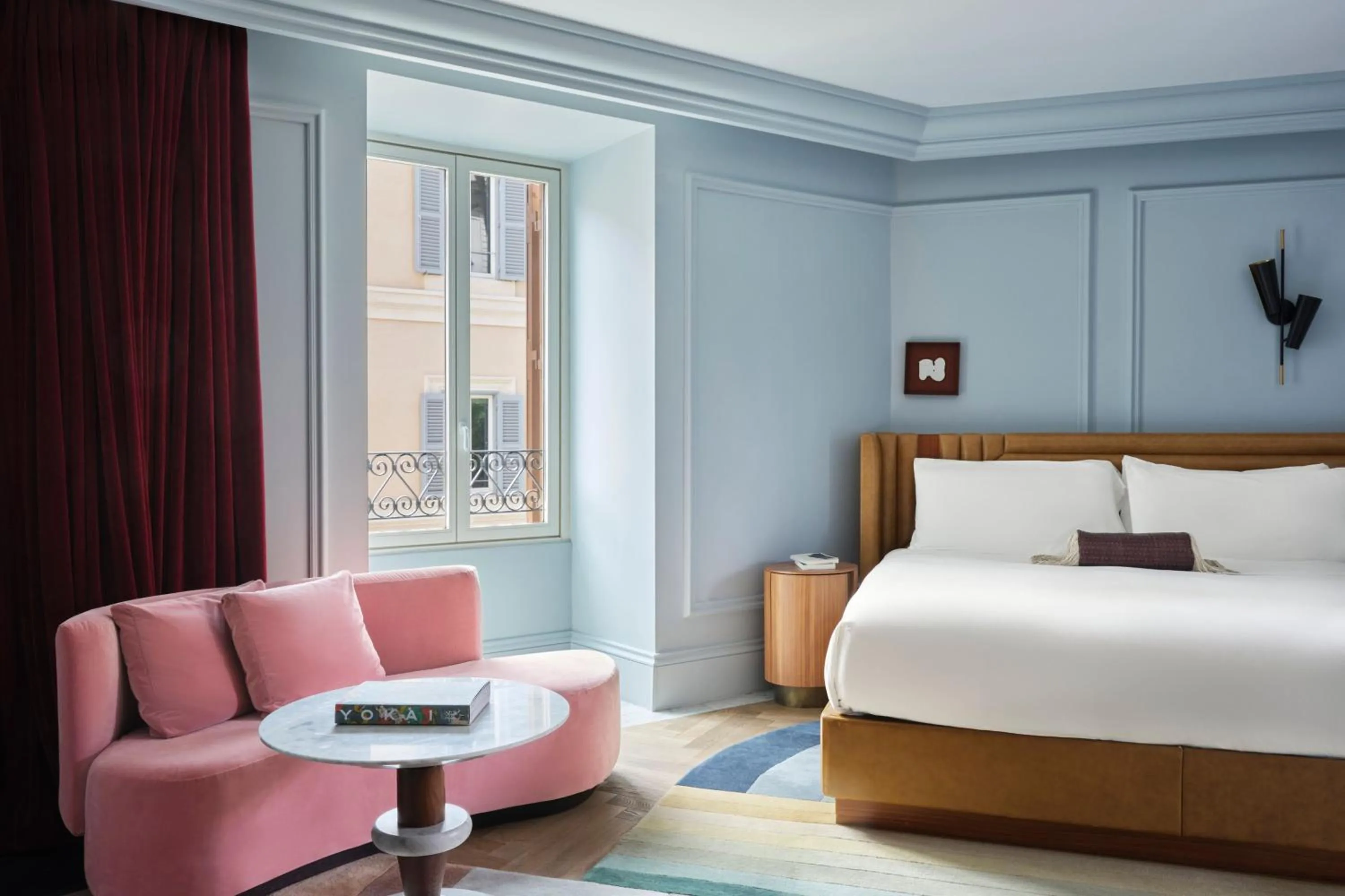 Photo of the whole room, Bed in W Rome