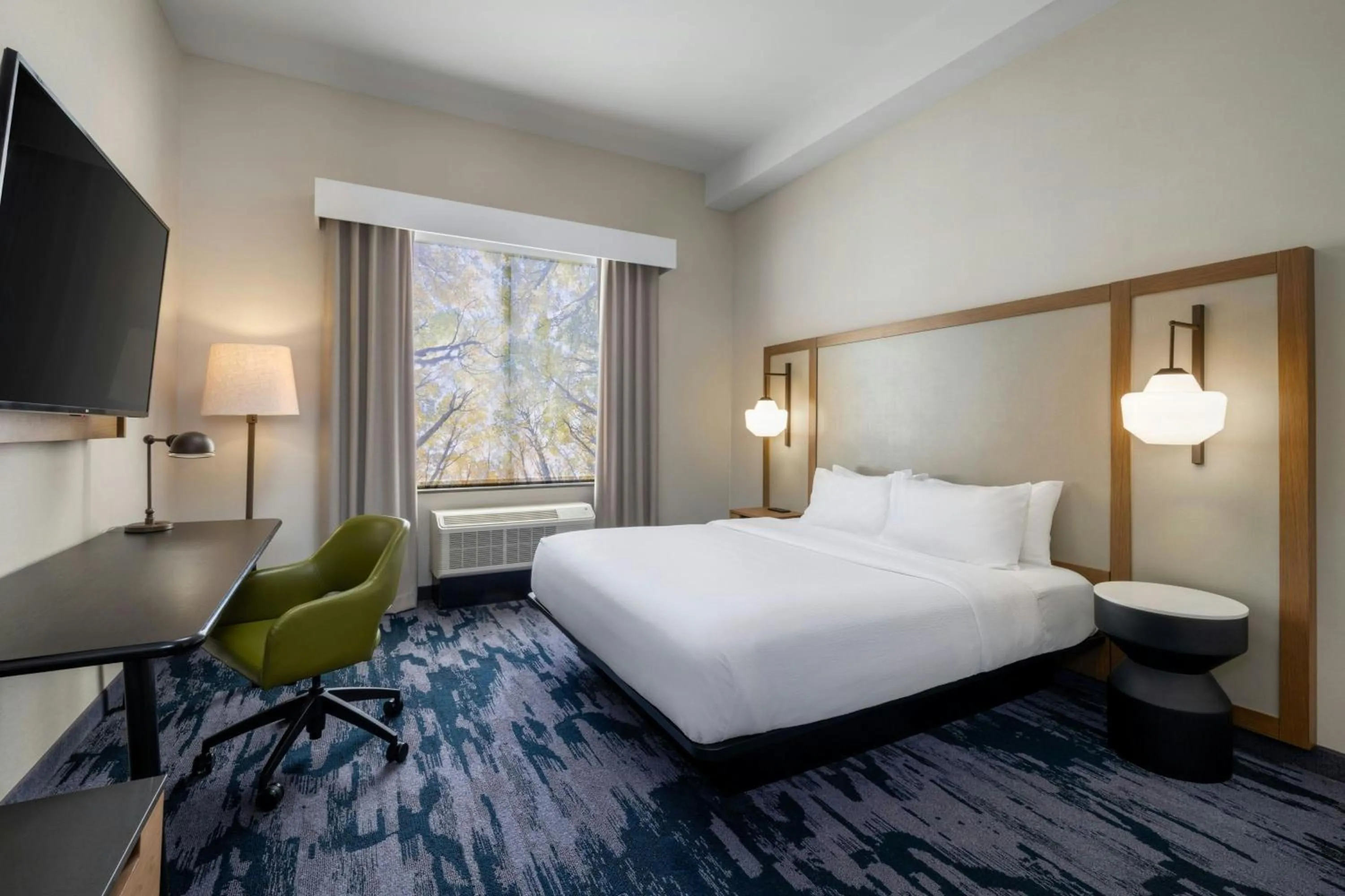 Photo of the whole room, Bed in Fairfield by Marriott Inn & Suites Louisville Shepherdsville
