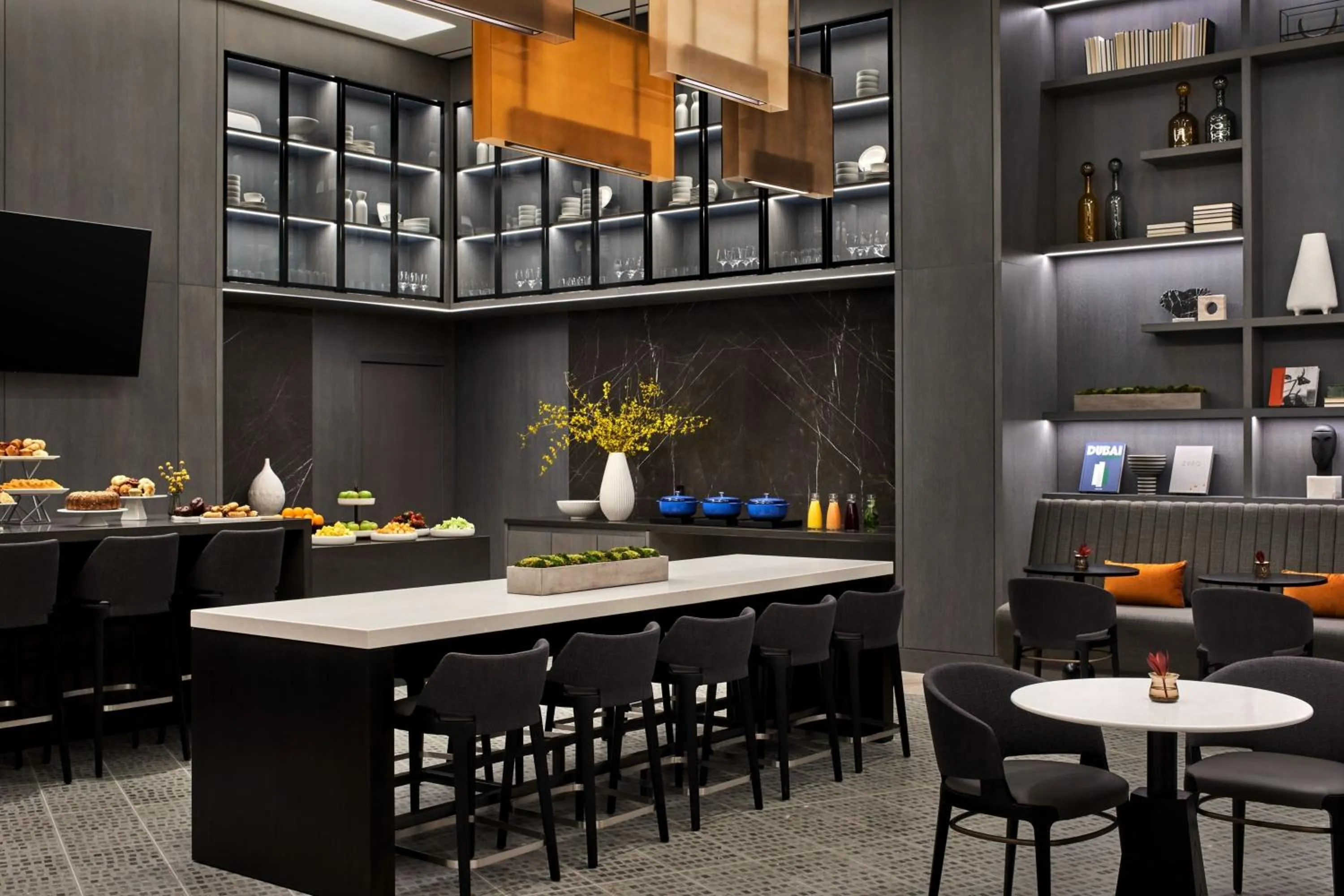 Lounge or bar in Marriott Bethesda Downtown at Marriott HQ