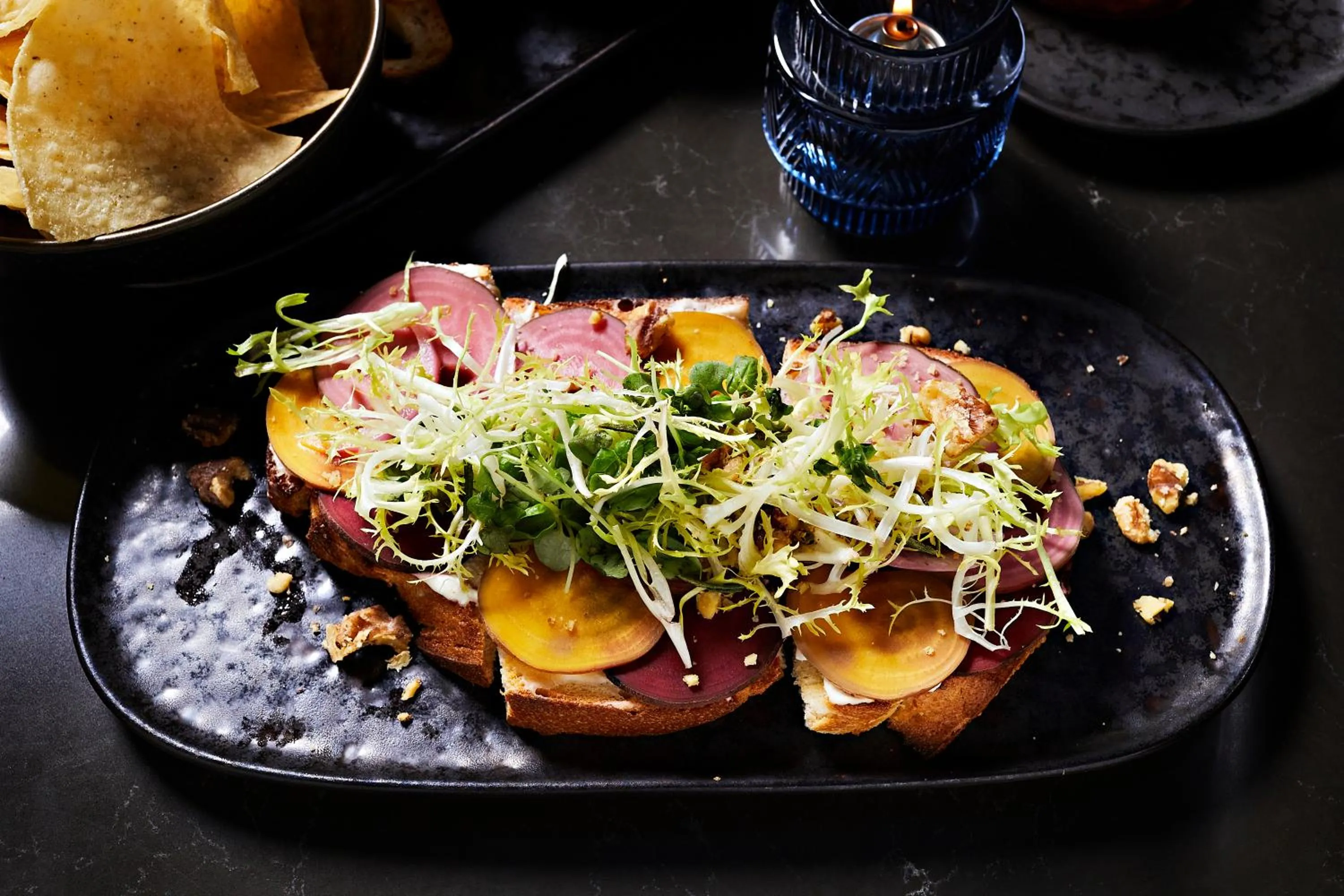 Lounge or bar in Marriott Bethesda Downtown at Marriott HQ