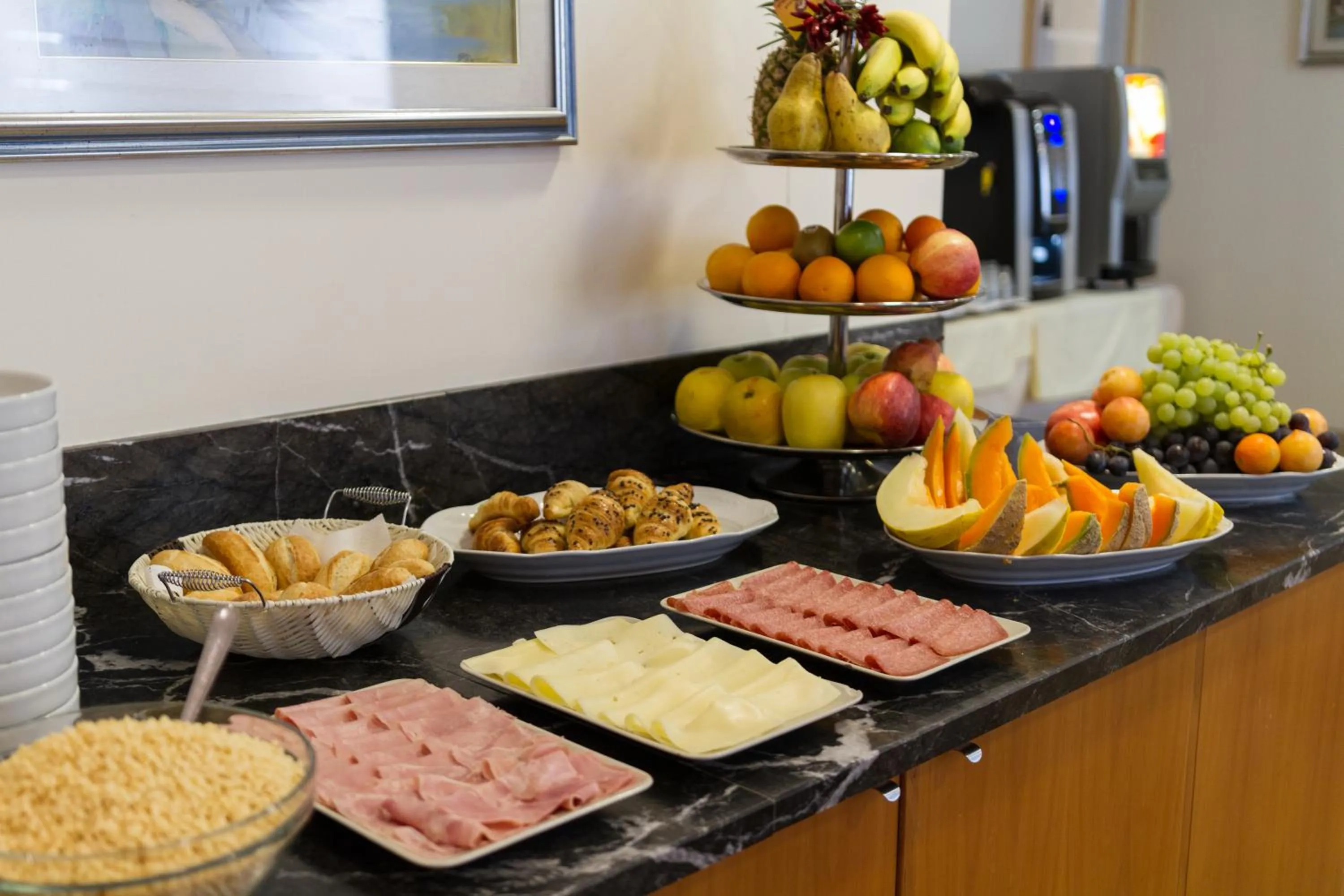 Food and drinks in HOTEL DUCA D'AOSTA