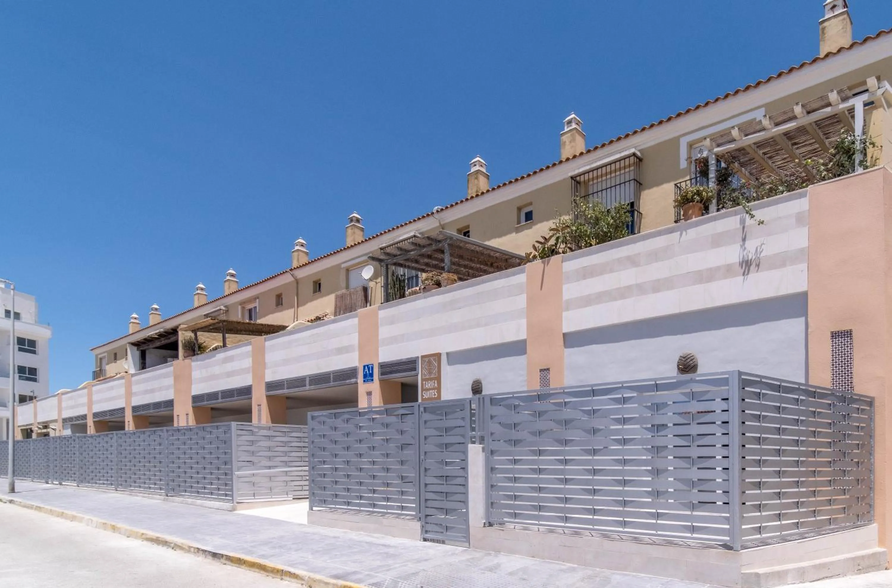 Facade/entrance in Tarifa Suites by QHotels