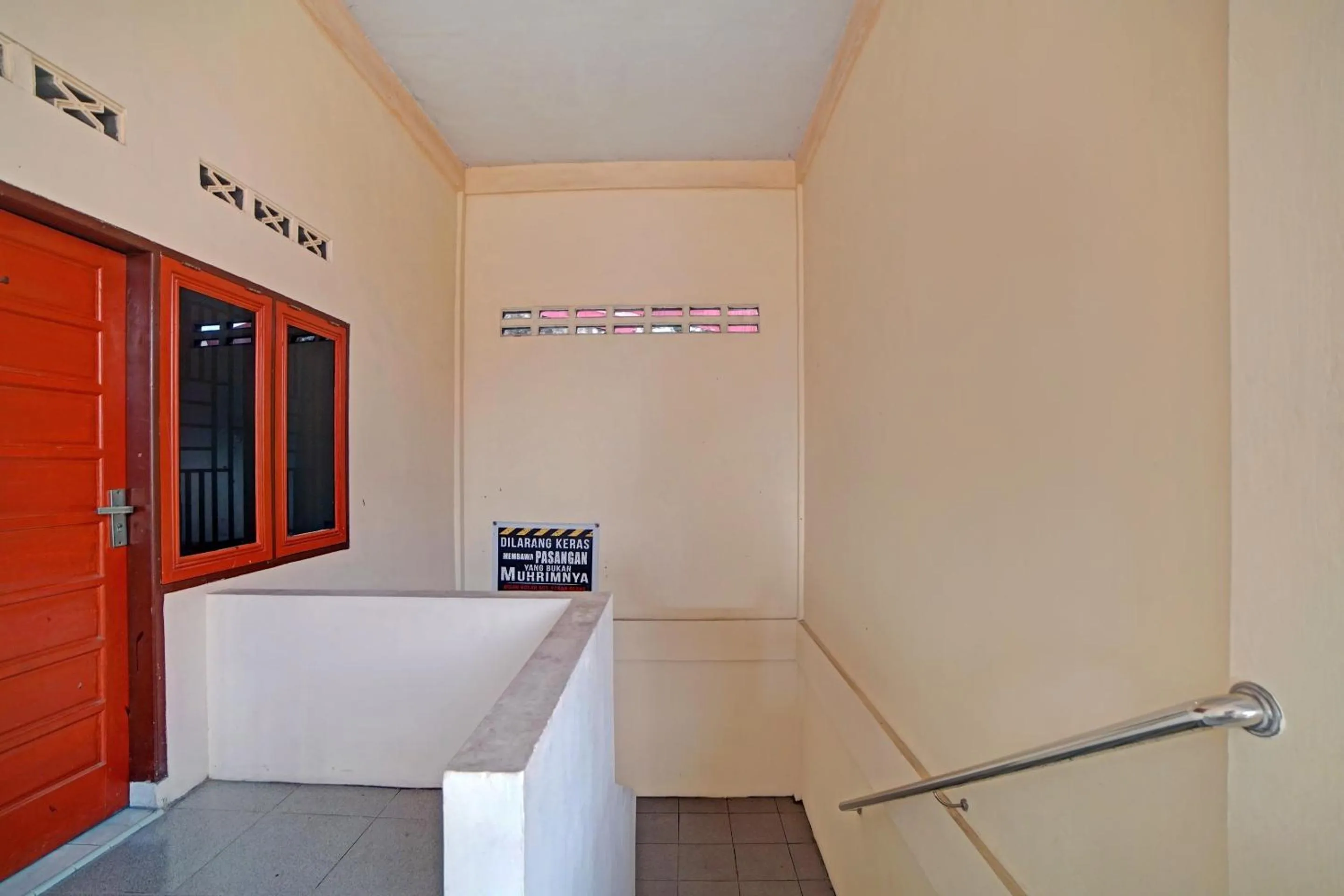 Lobby or reception in Hotel O Madina Residence Syariah