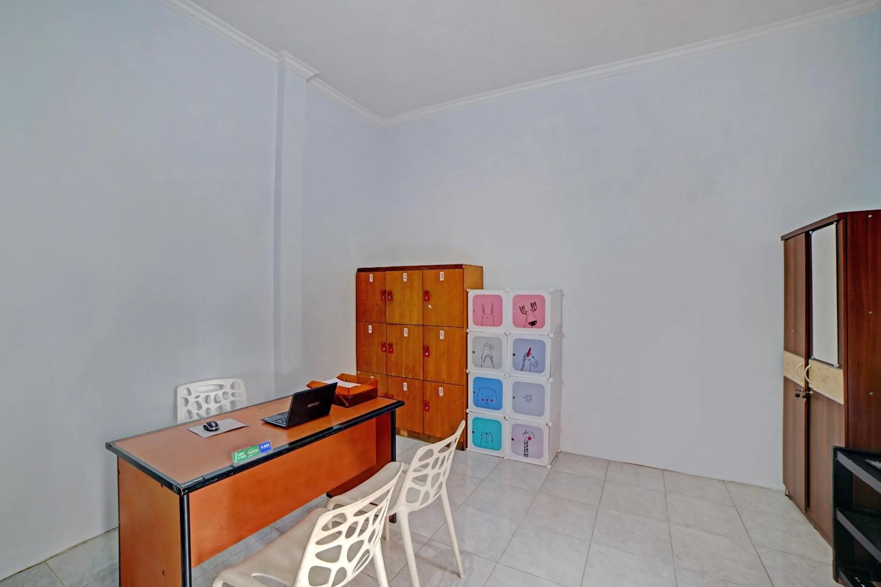 Lobby or reception in Hotel O Madina Residence Syariah