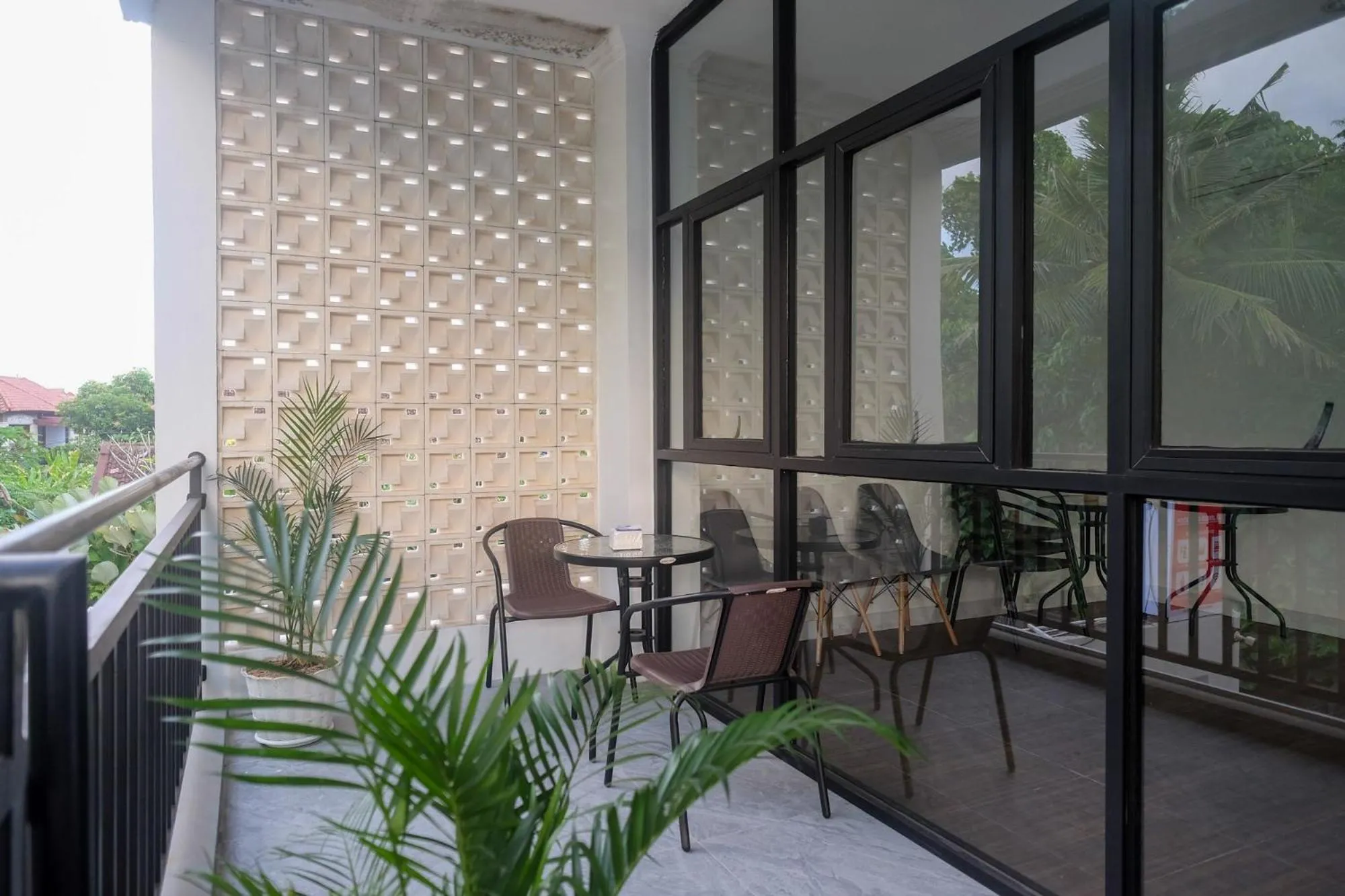 Balcony/Terrace in RedDoorz near Sleman City Hall Yogyakarta