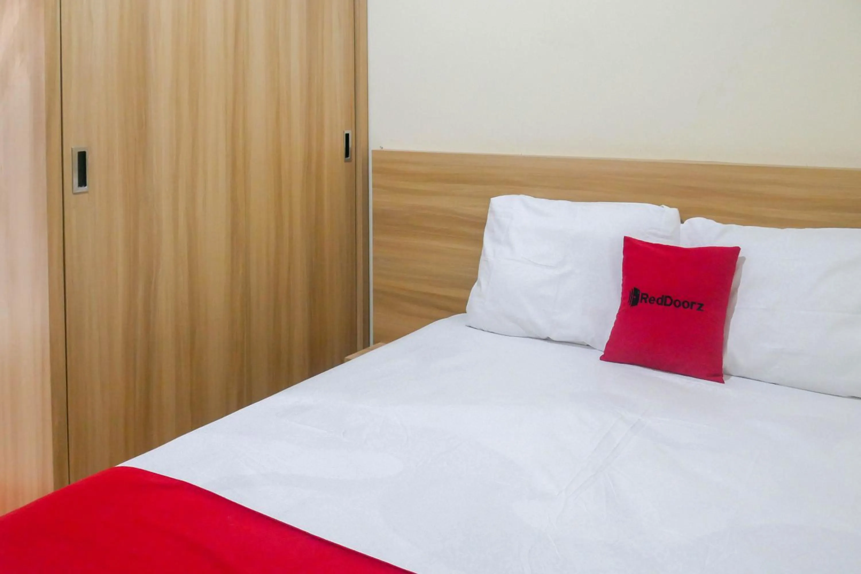 Bed in RedDoorz near Sleman City Hall Yogyakarta