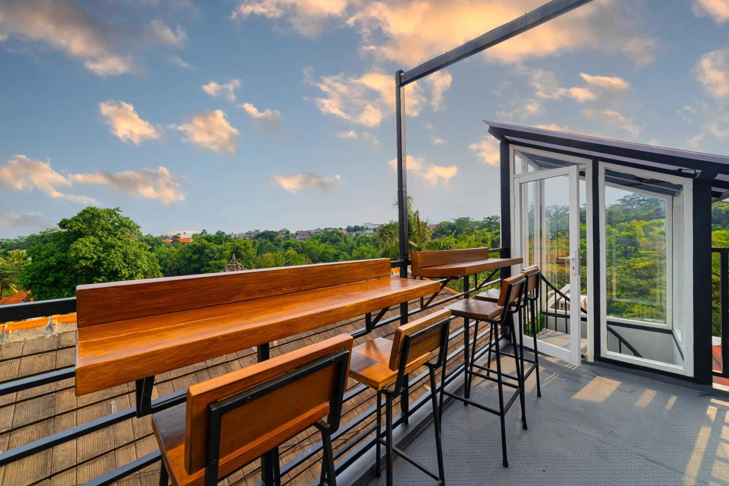 Balcony/Terrace in Tree Homestay Mitra RedDoorz