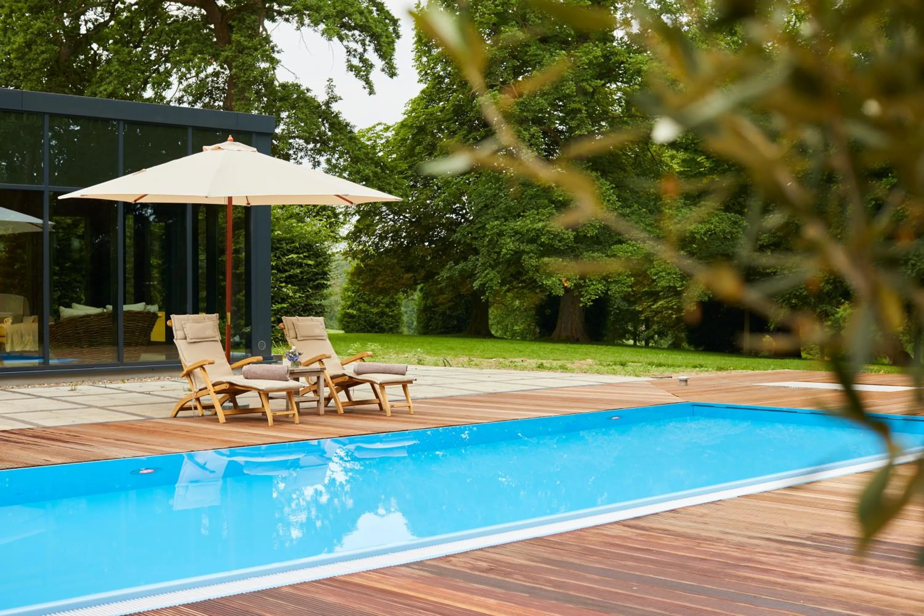 Swimming pool in Relais & Châteaux Gutshaus Stolpe