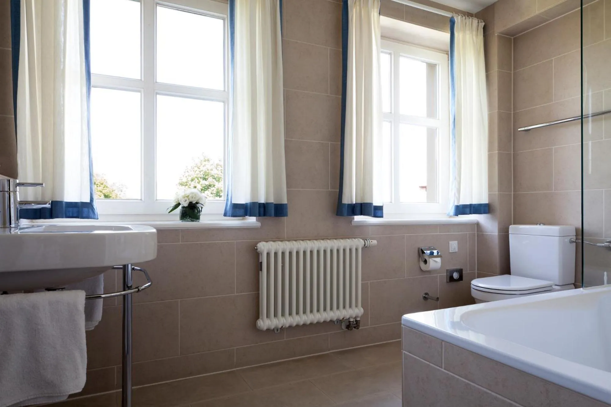 Bathroom in Relais & Châteaux Gutshaus Stolpe