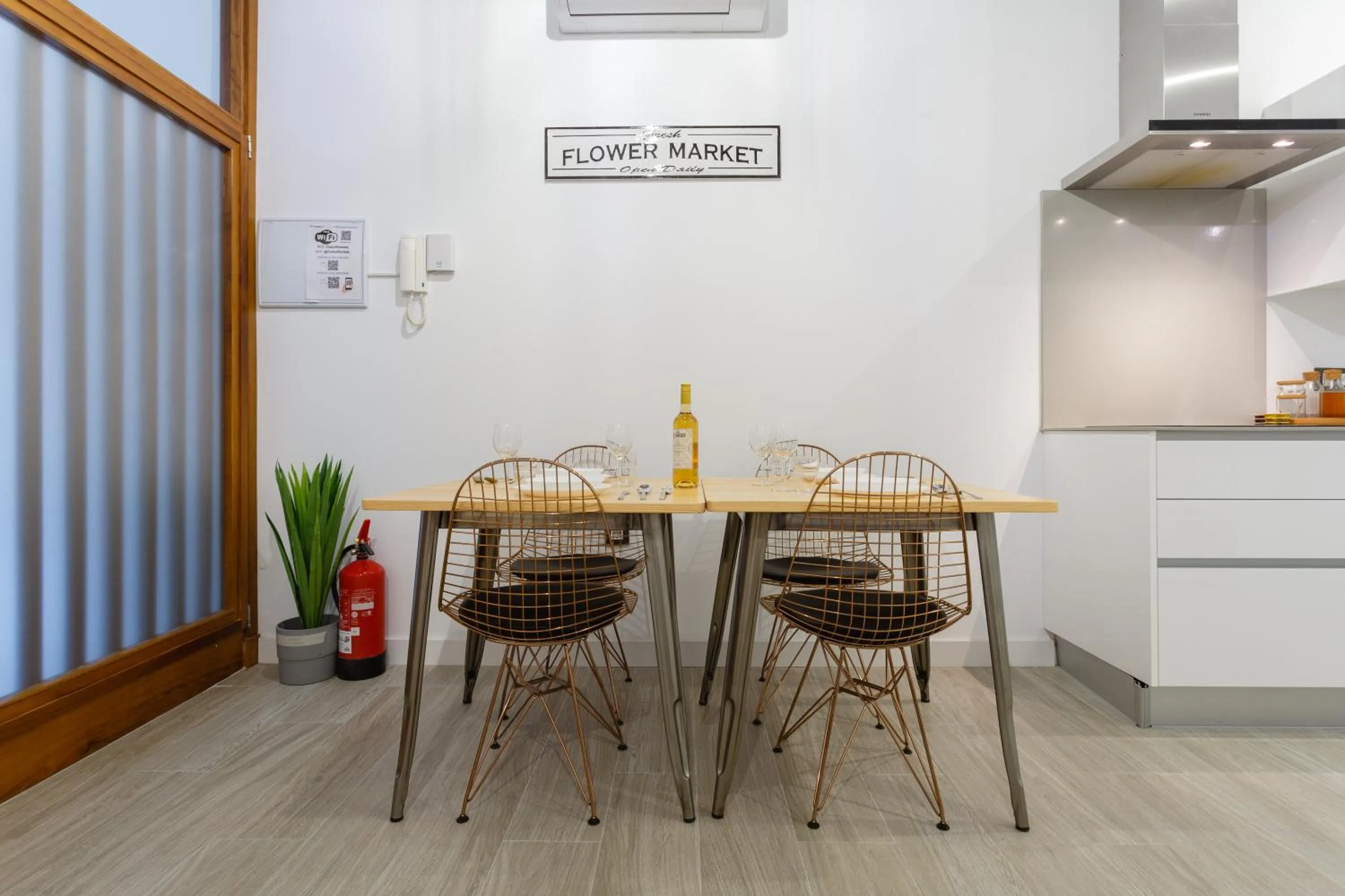 CRUISE Adapted Apartment by Cadiz4Rentals