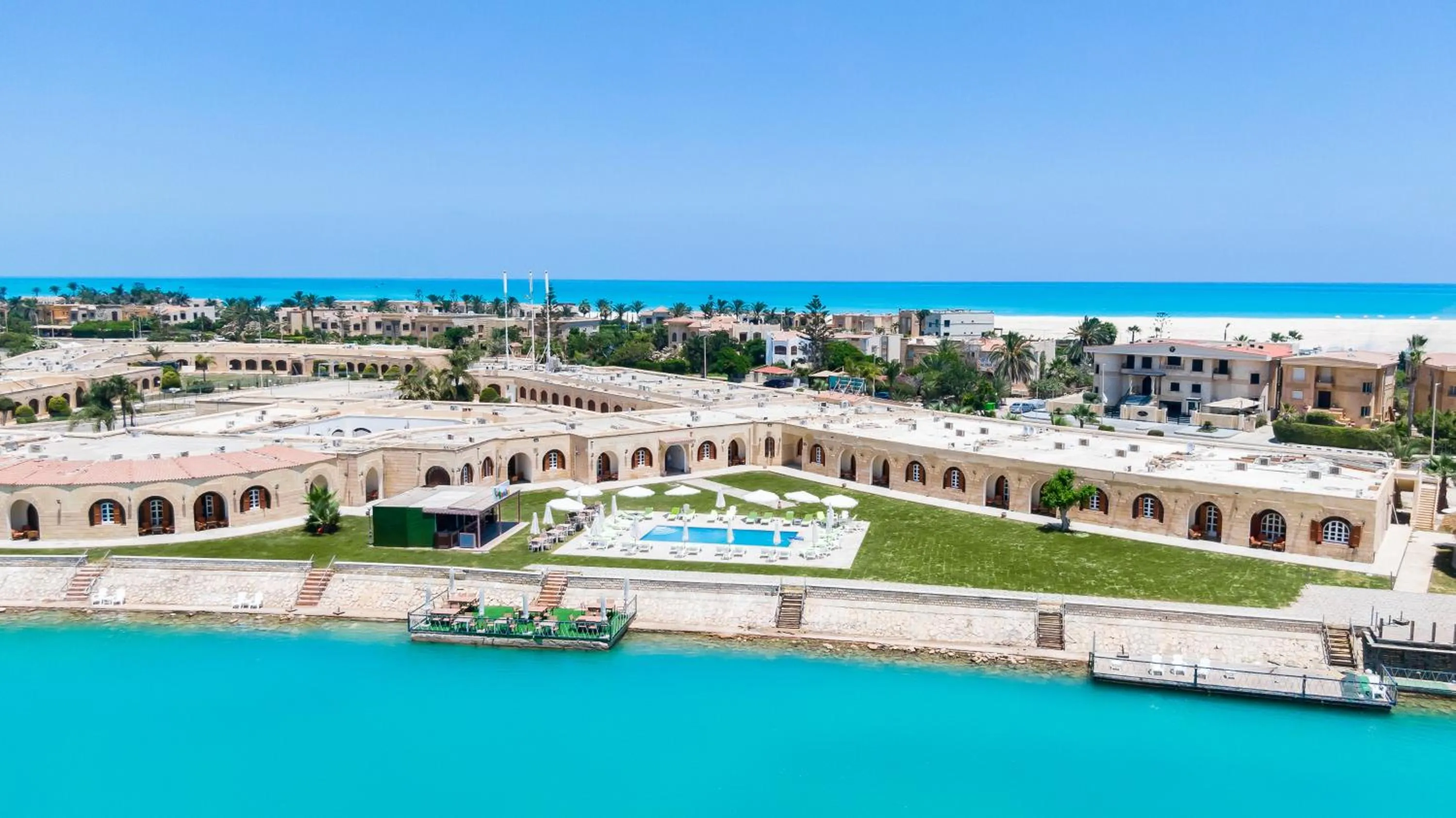 Golden Lake Marina Hotel