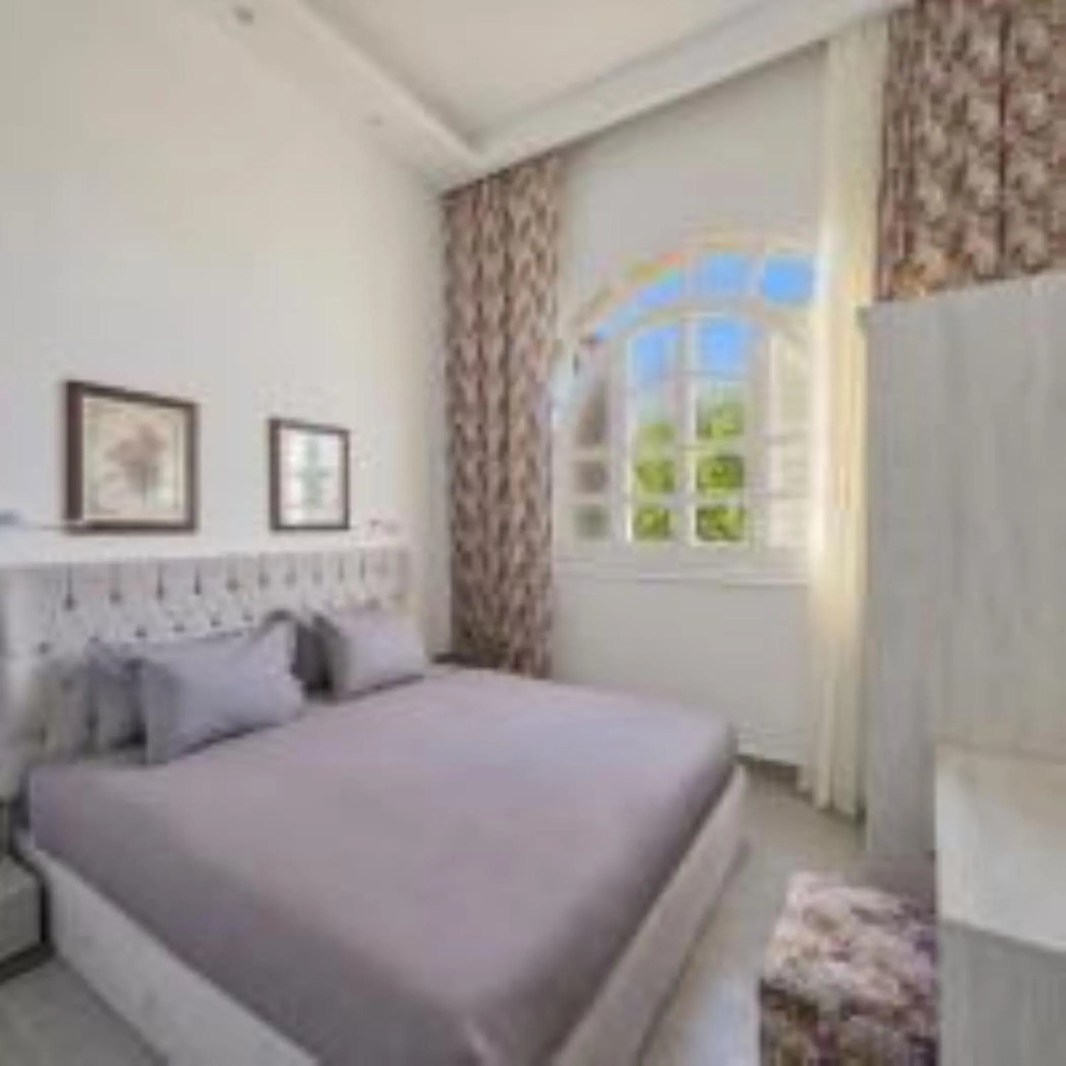 Golden Lake Marina Hotel