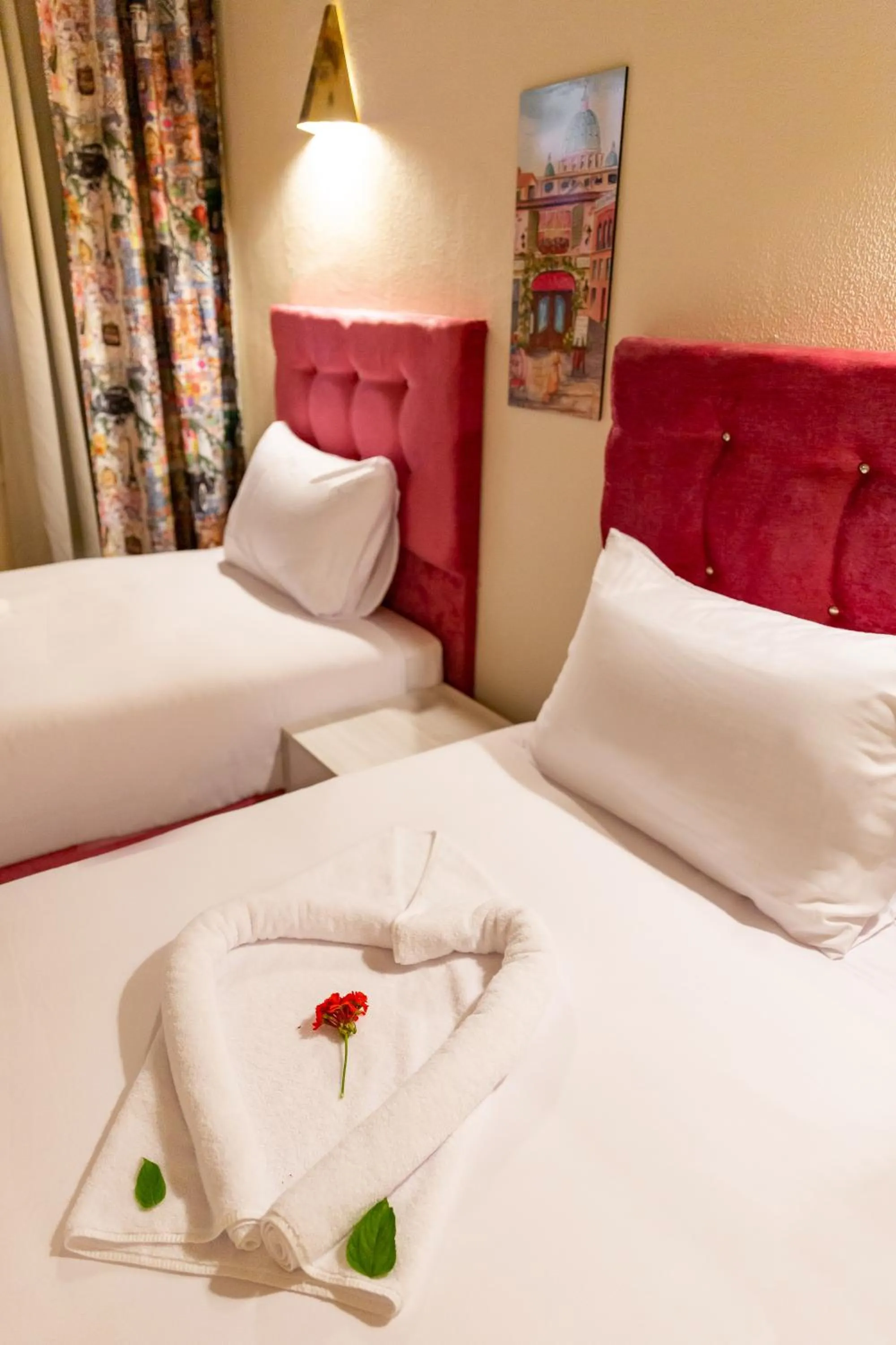 Golden Lake Marina Hotel