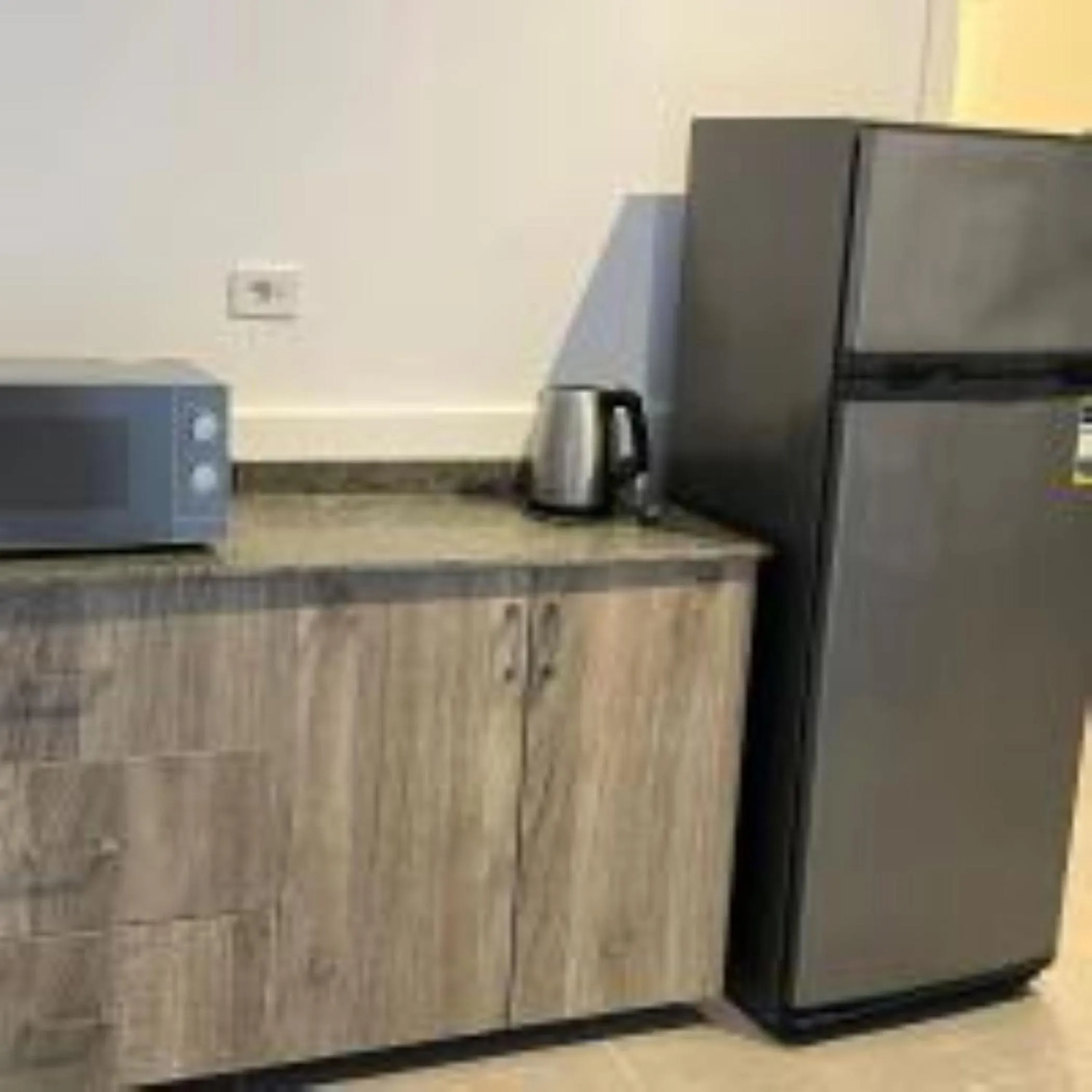 Golden Lake Marina Hotel