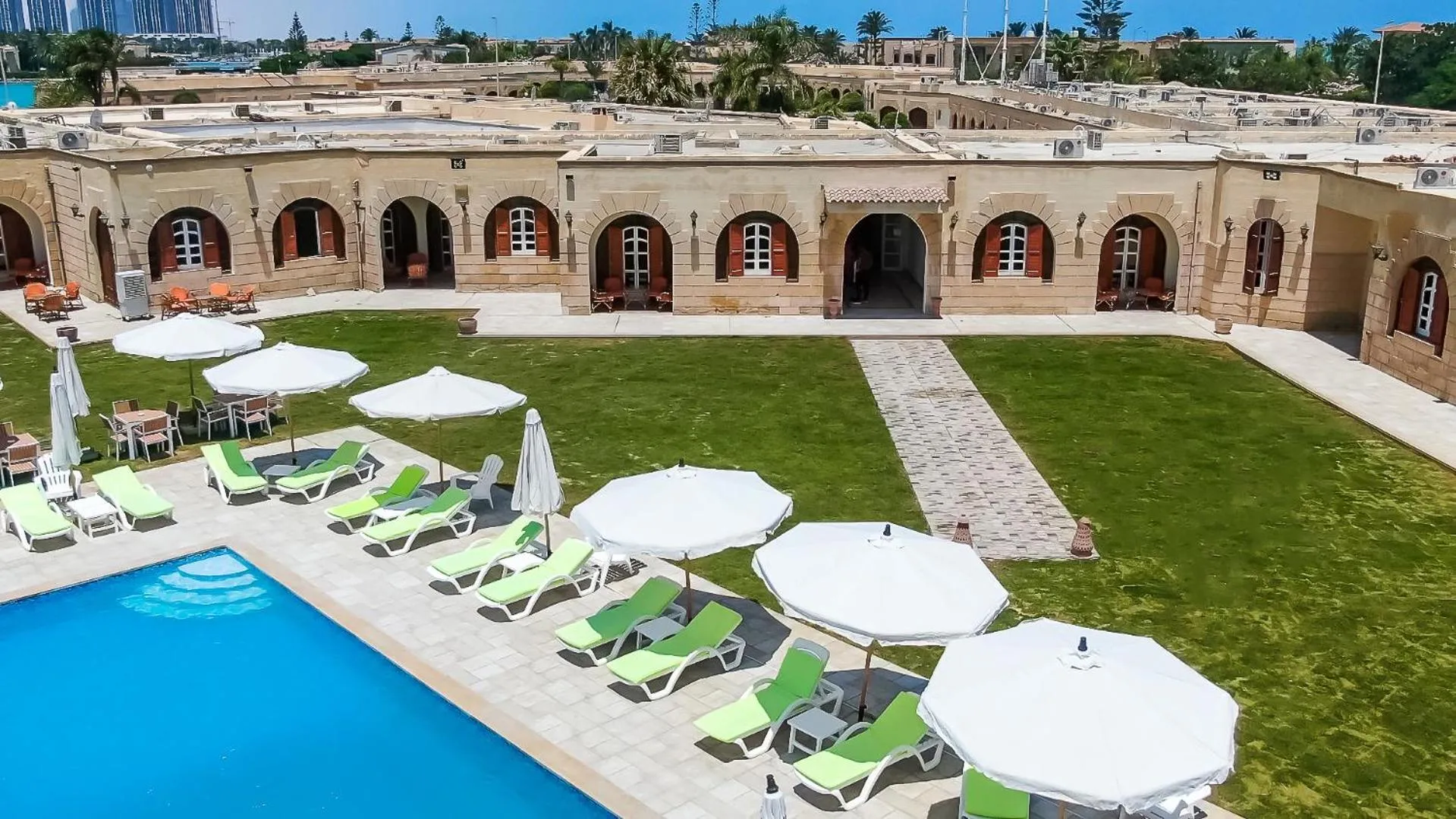 Golden Lake Marina Hotel