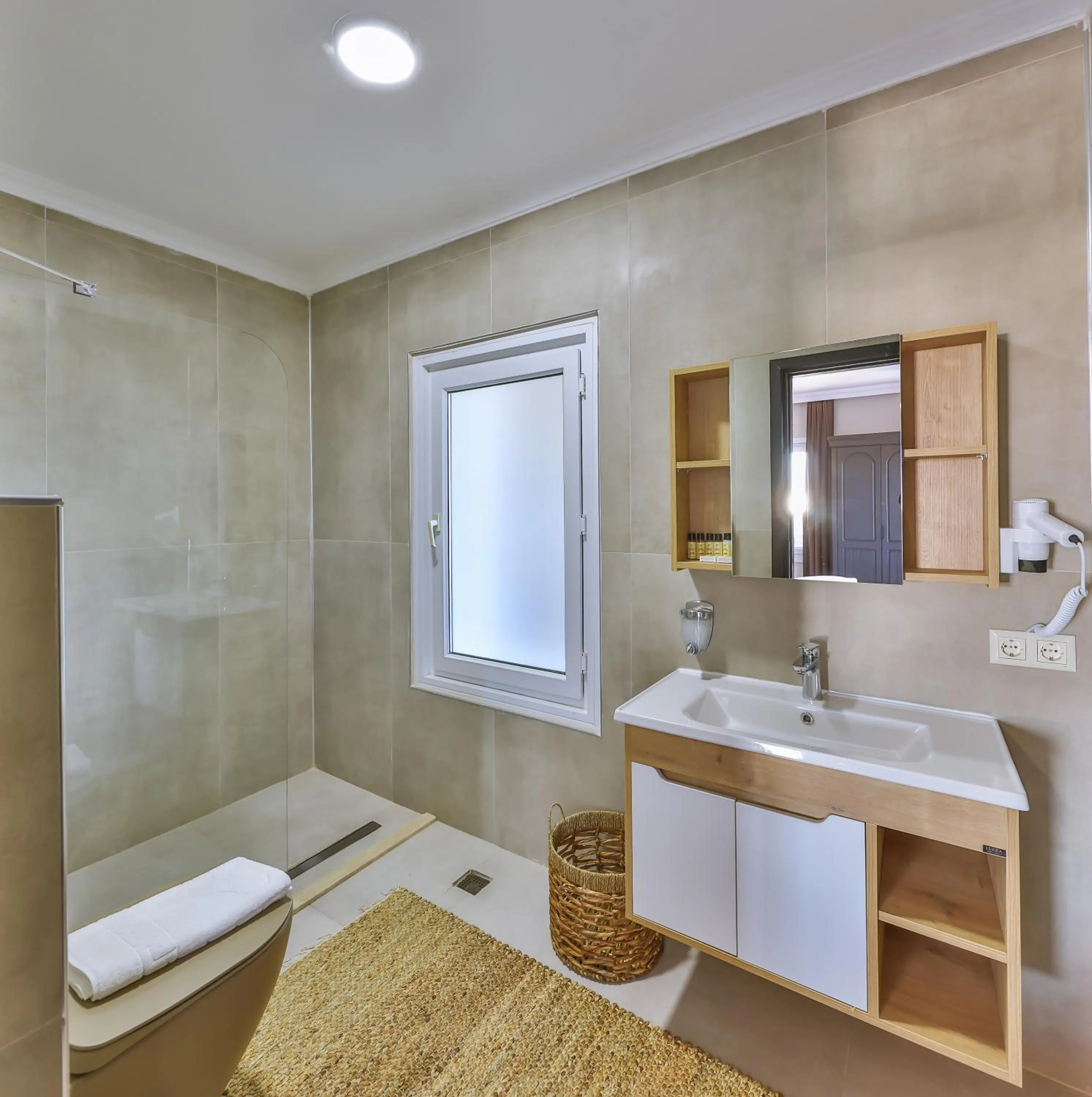 Bathroom in Hill House Adult Only