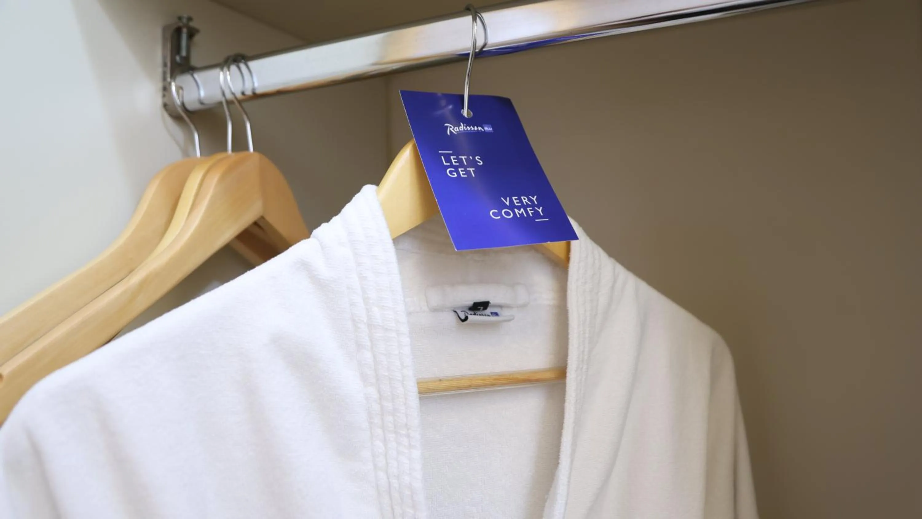 Shower in Radisson Blu Hotel, Beirut Verdun