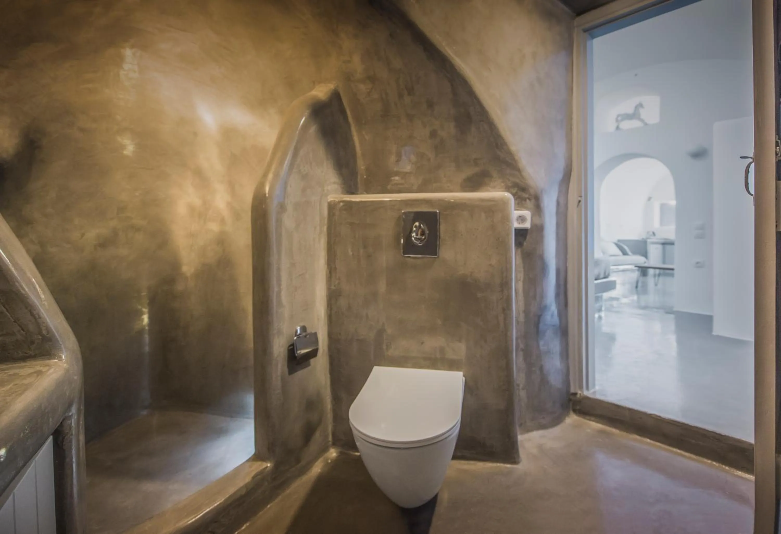 AQUA SERENITY LUXURY SUITES SANTORINI