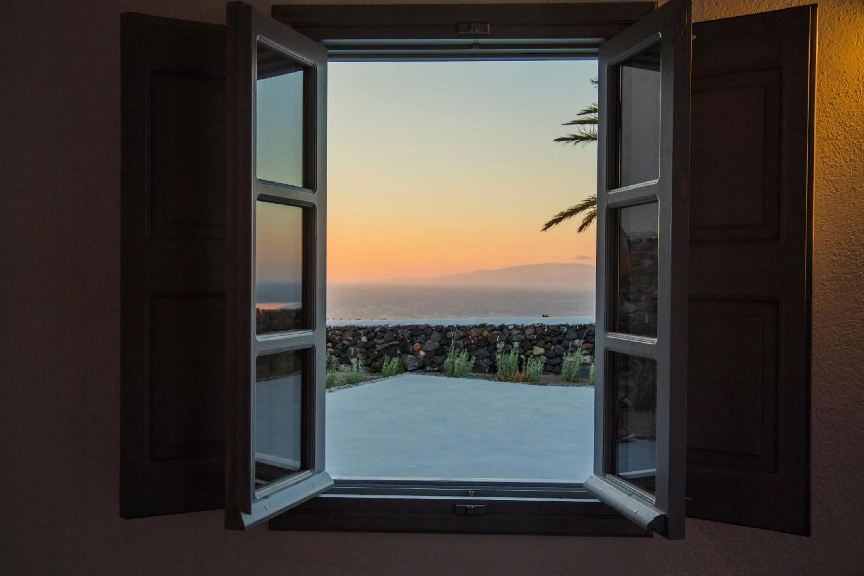 Balcony/Terrace in AQUA SERENITY LUXURY SUITES SANTORINI