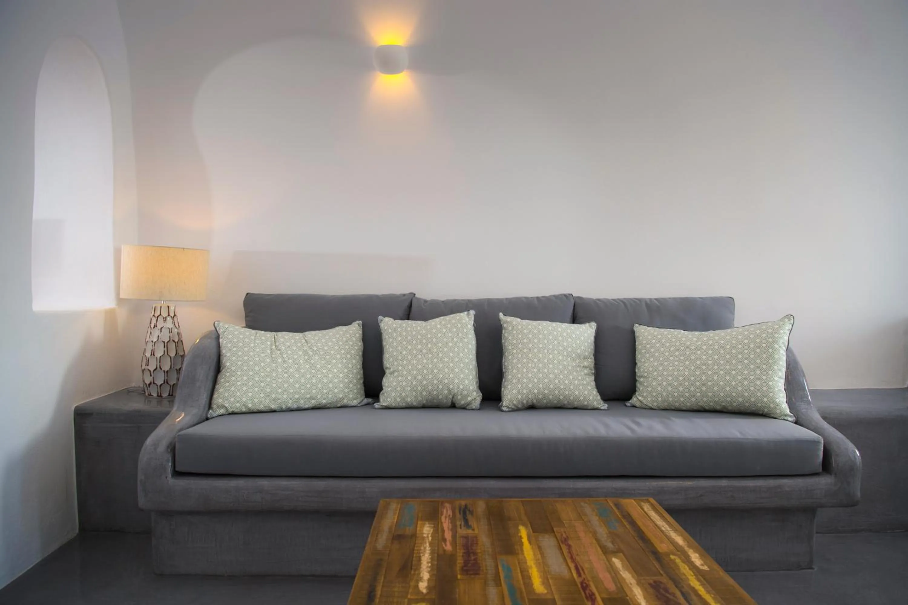 AQUA SERENITY LUXURY SUITES SANTORINI