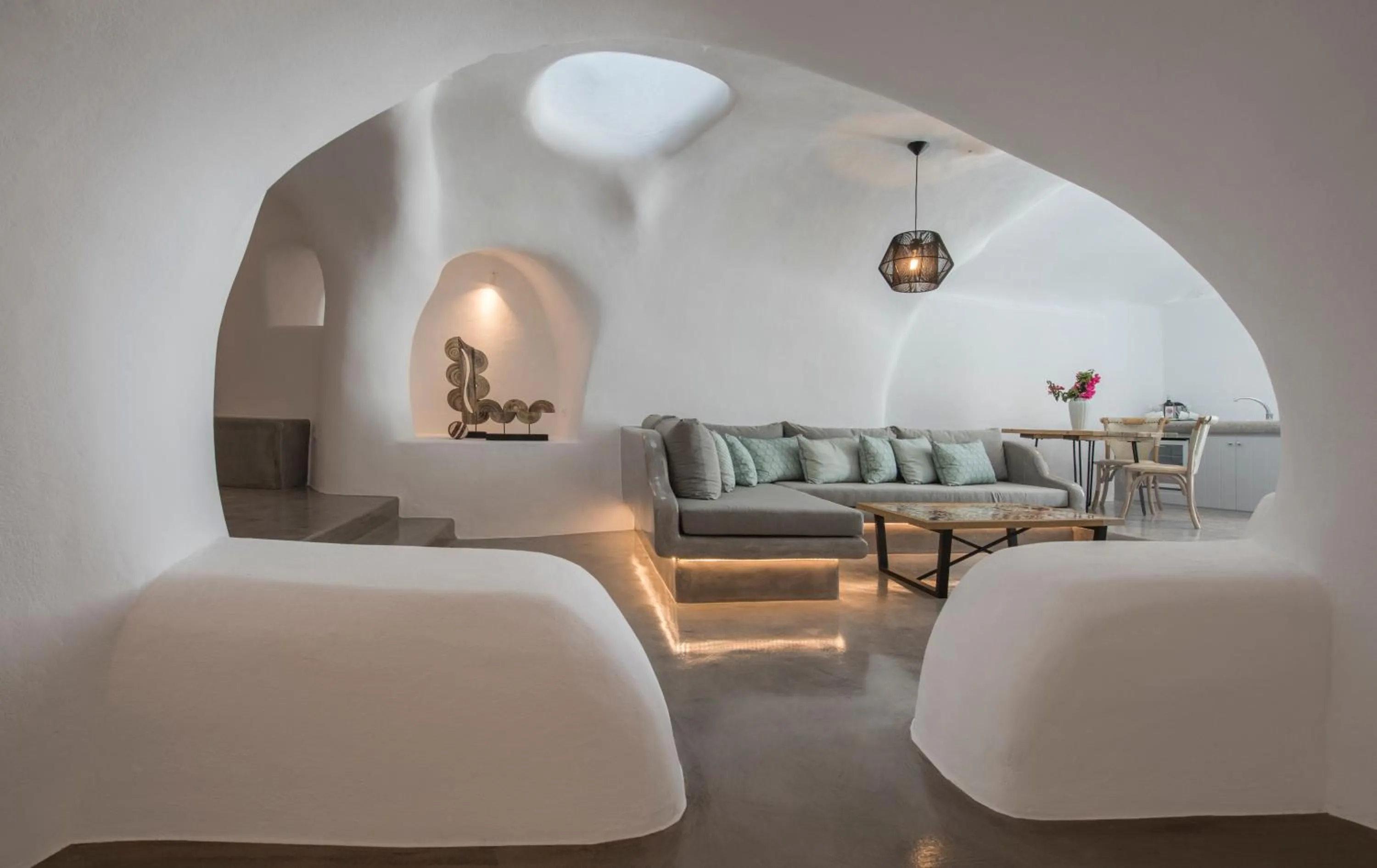 AQUA SERENITY LUXURY SUITES SANTORINI