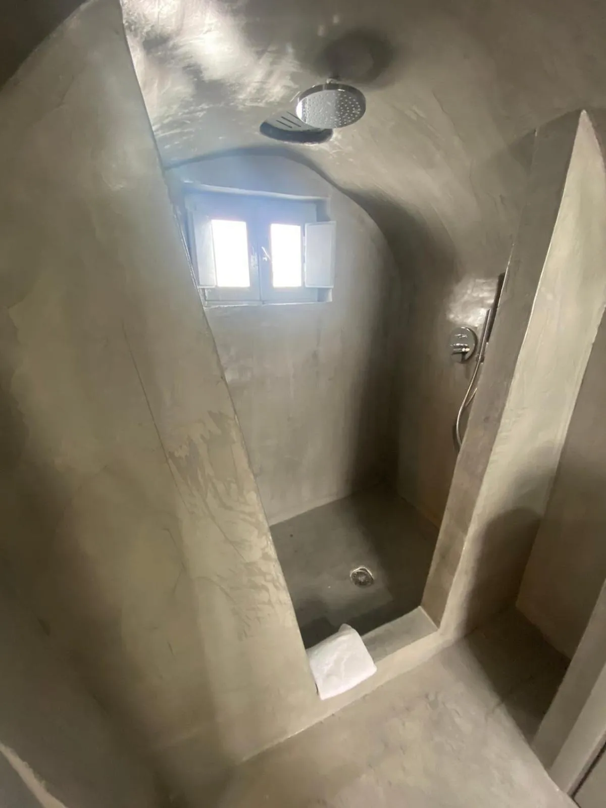 AQUA SERENITY LUXURY SUITES SANTORINI