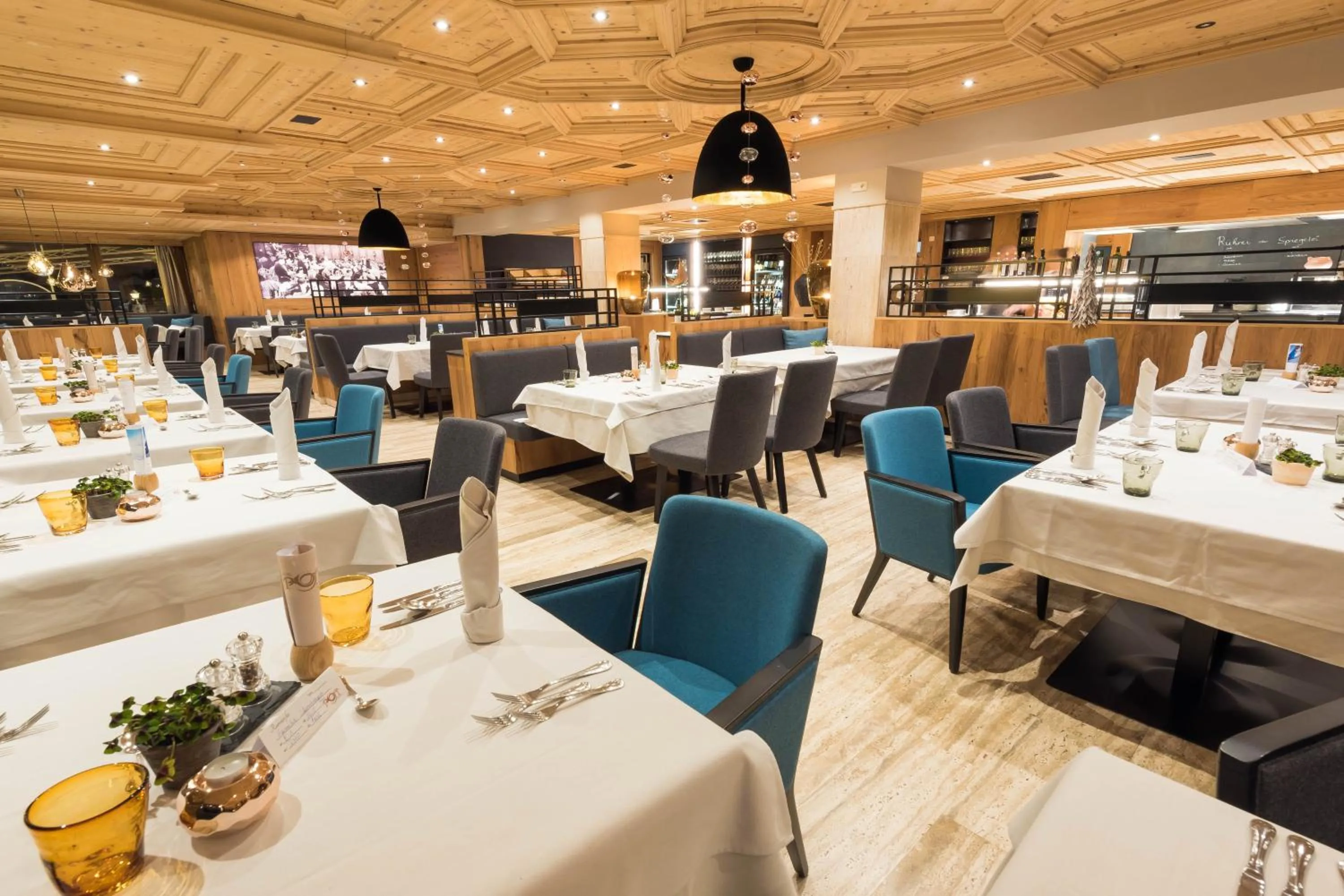 Restaurant/places to eat in Hotel Post am See