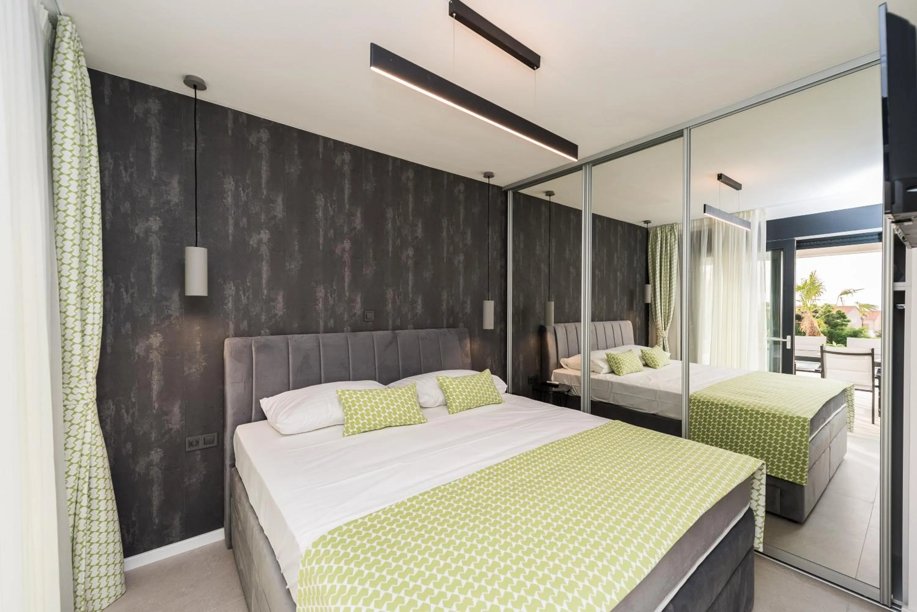 Luxury Villas Joy