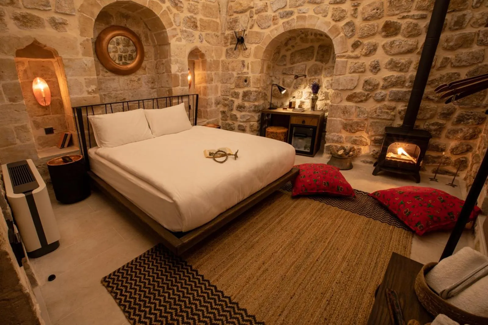 Bed in Mirsoum Hotel