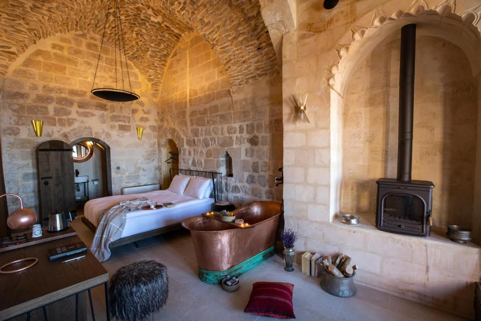 Bedroom, Bed in Mirsoum Hotel