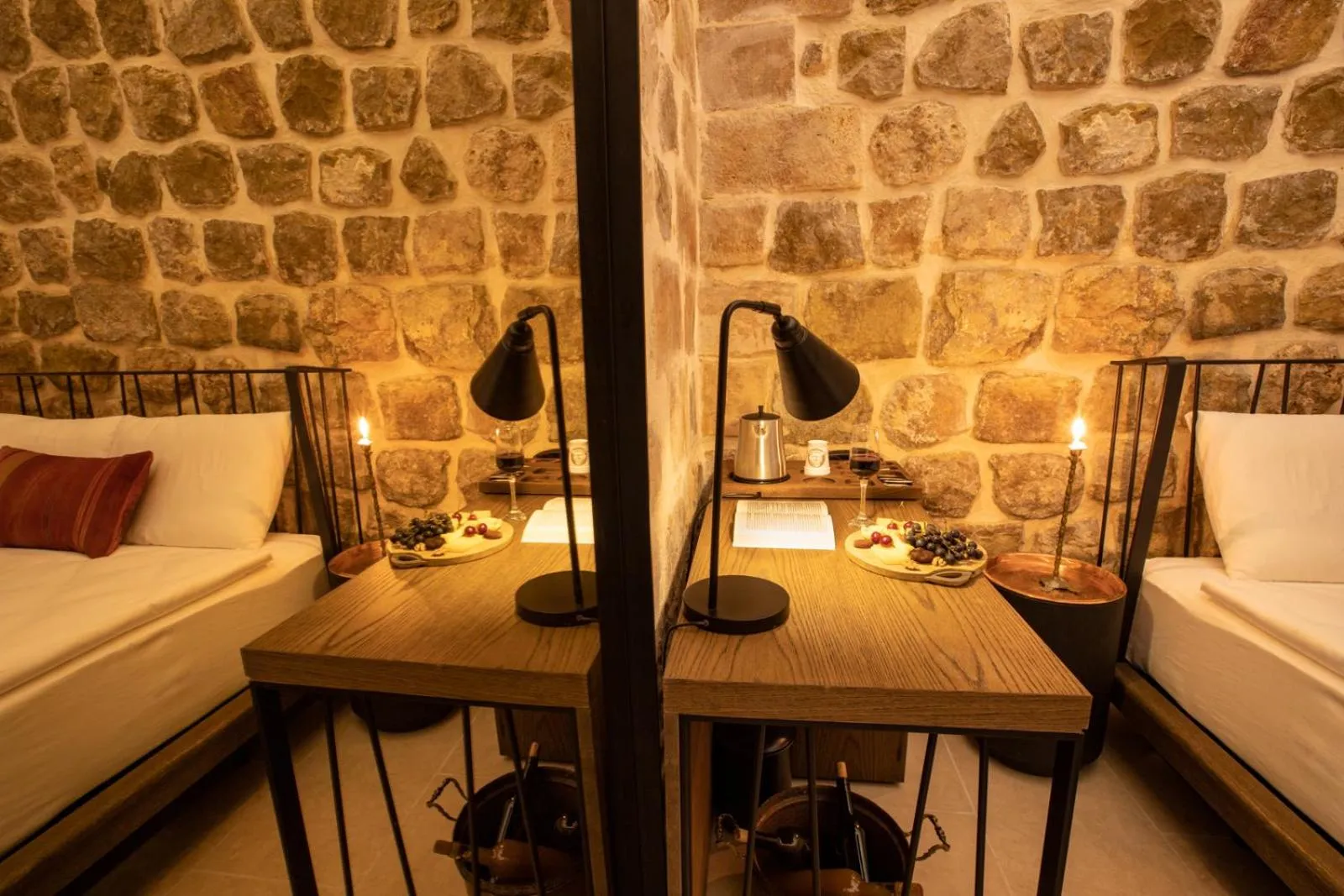 Dining area, Bed in Mirsoum Hotel