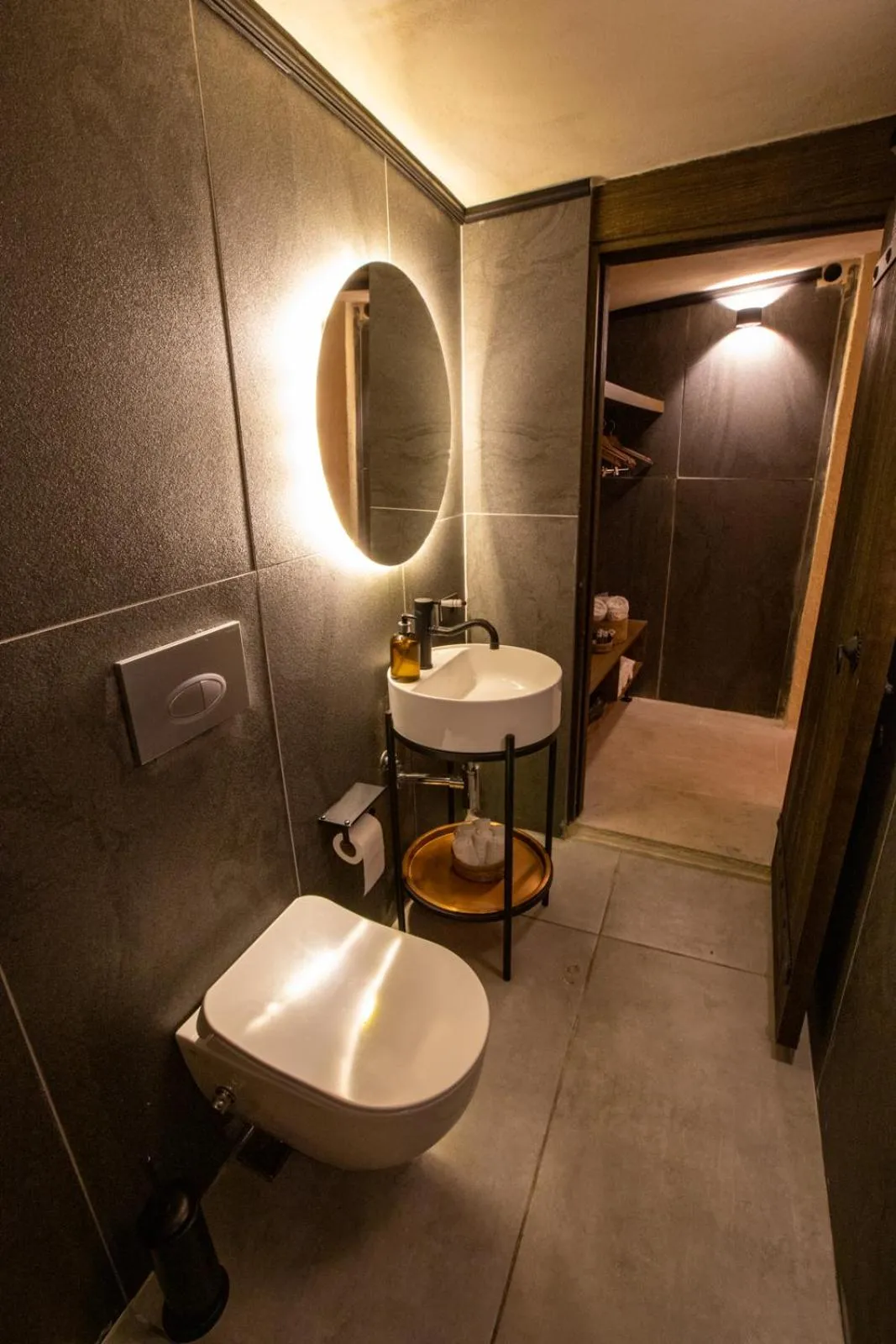 Bathroom in Mirsoum Hotel