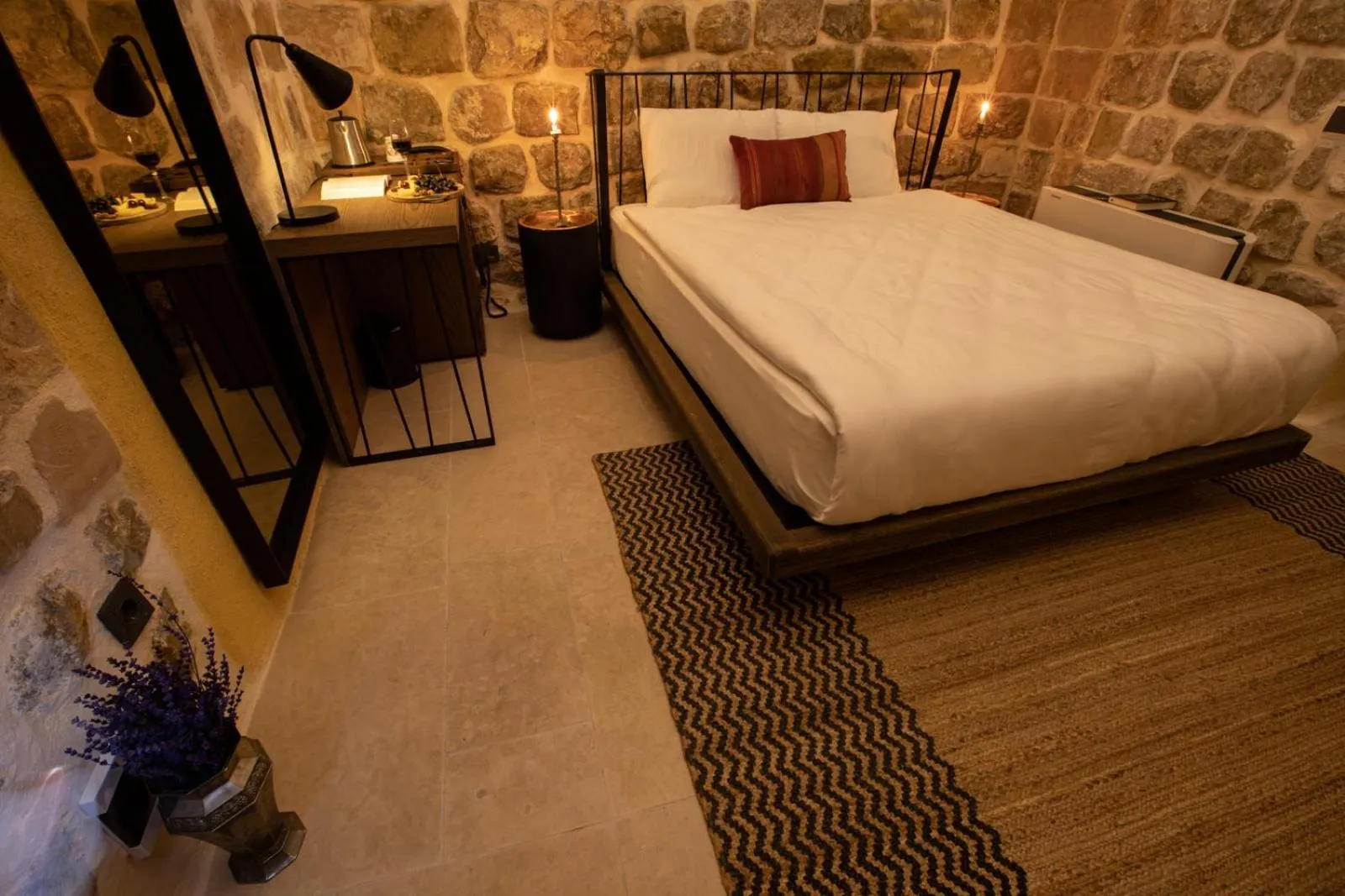 Bed in Mirsoum Hotel