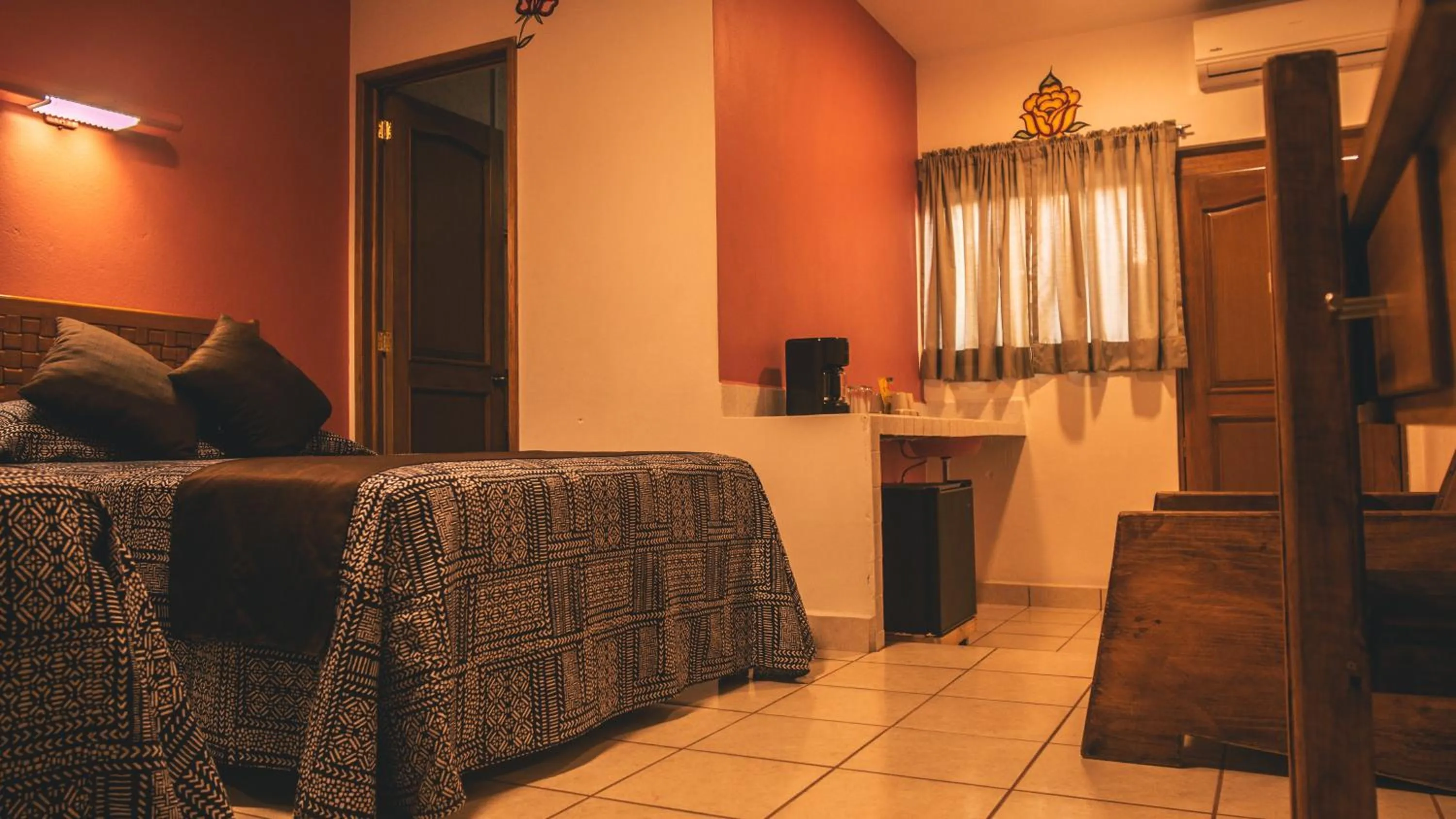Photo of the whole room, Bed in Los Ciruelos Oaxaca