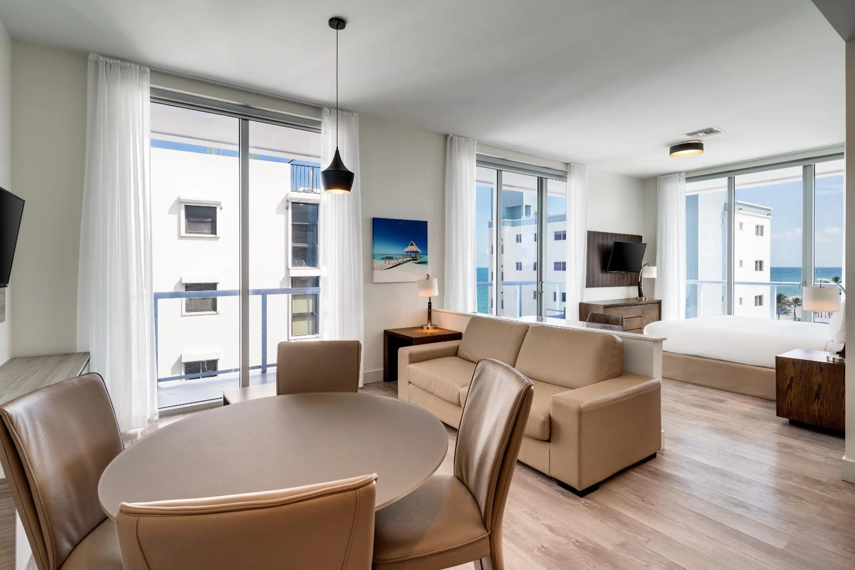 Living room in Costa Hollywood Beach Resort - An All Suite Hotel