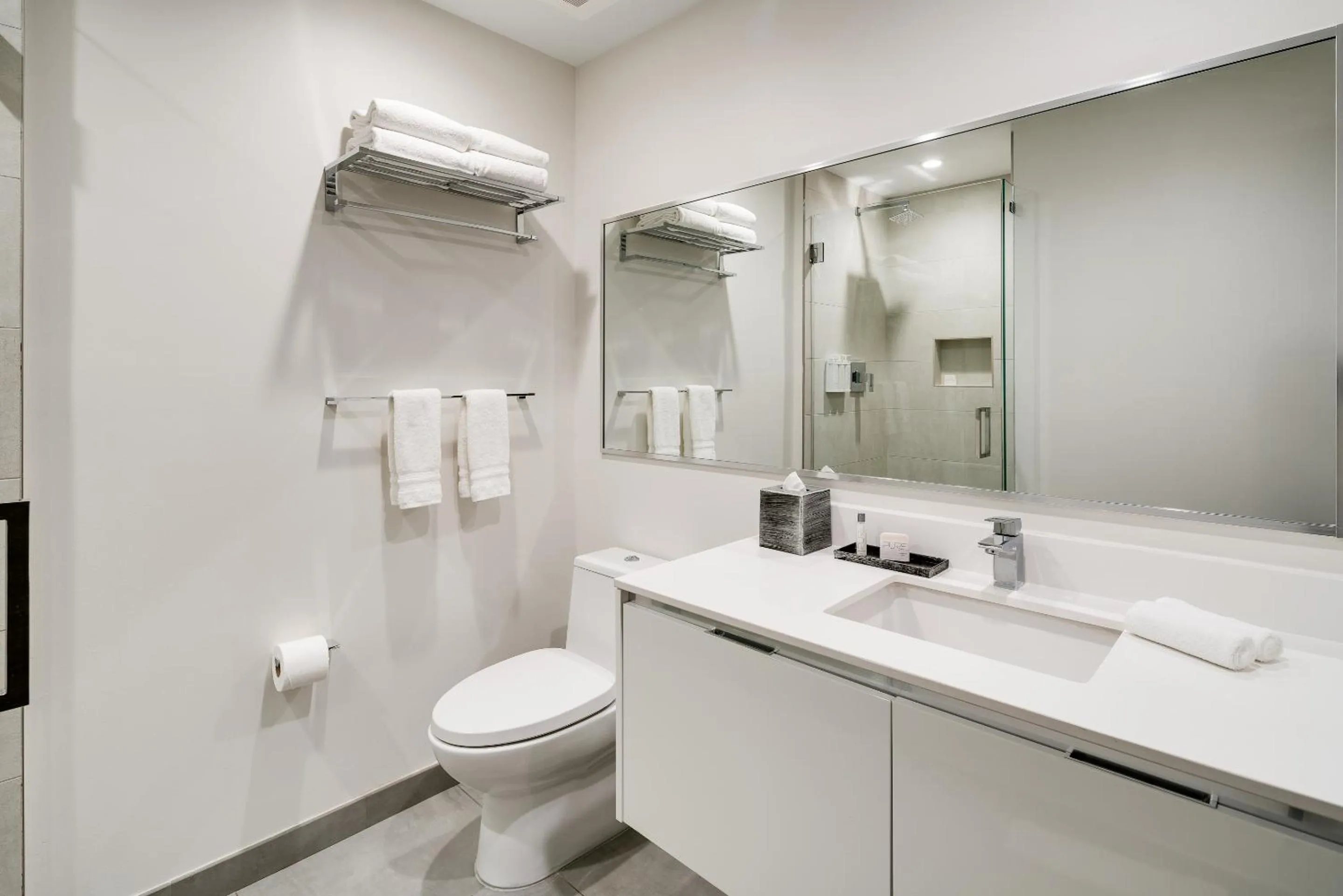 Bathroom in Costa Hollywood Beach Resort - An All Suite Hotel