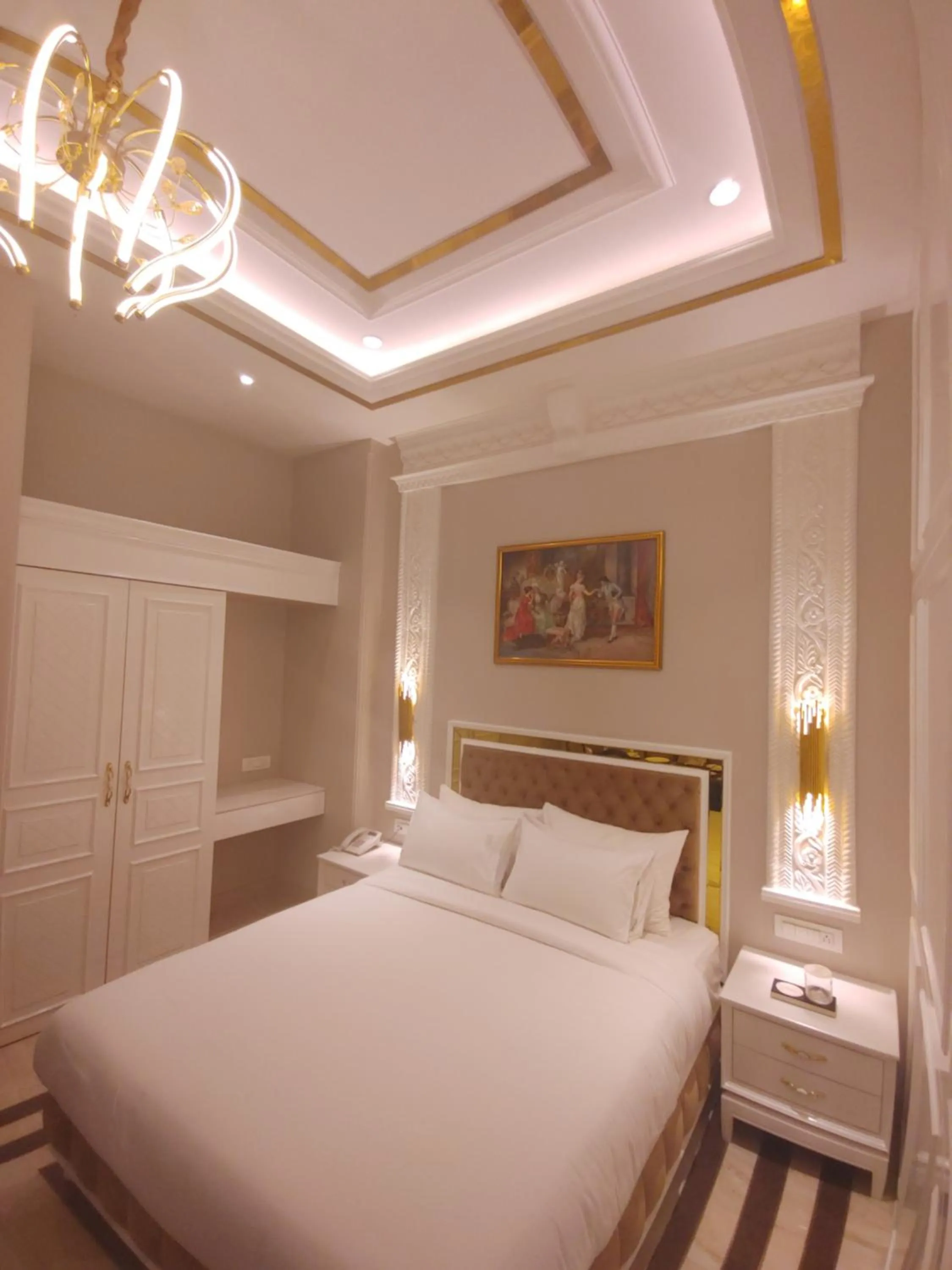 Bedroom, Bed in Anant Palace