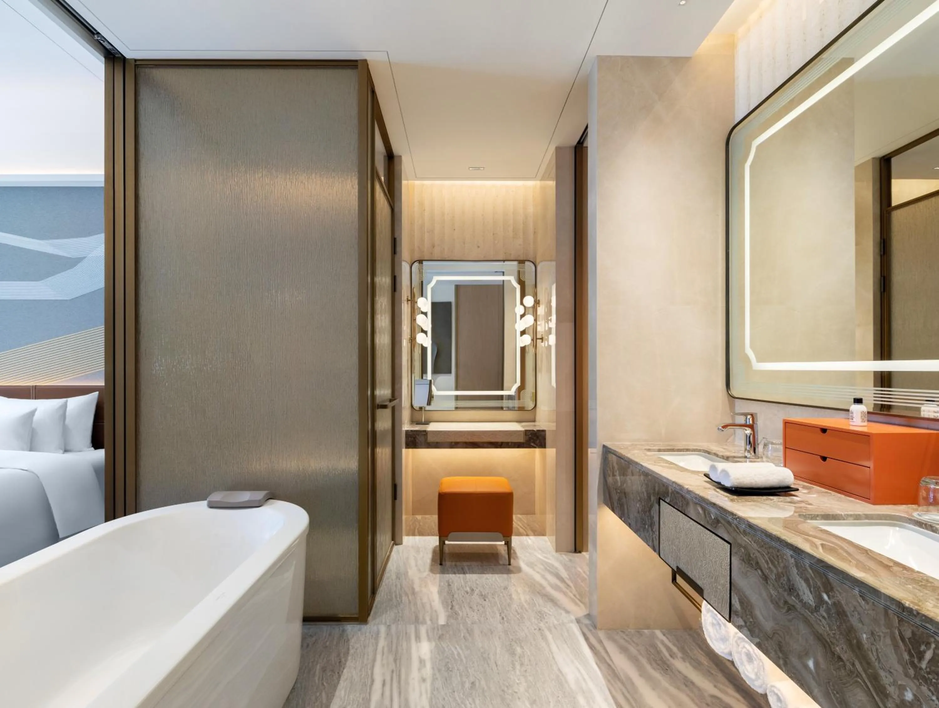 Hot Tub, Bed in Radisson Collection Resort Nanjing