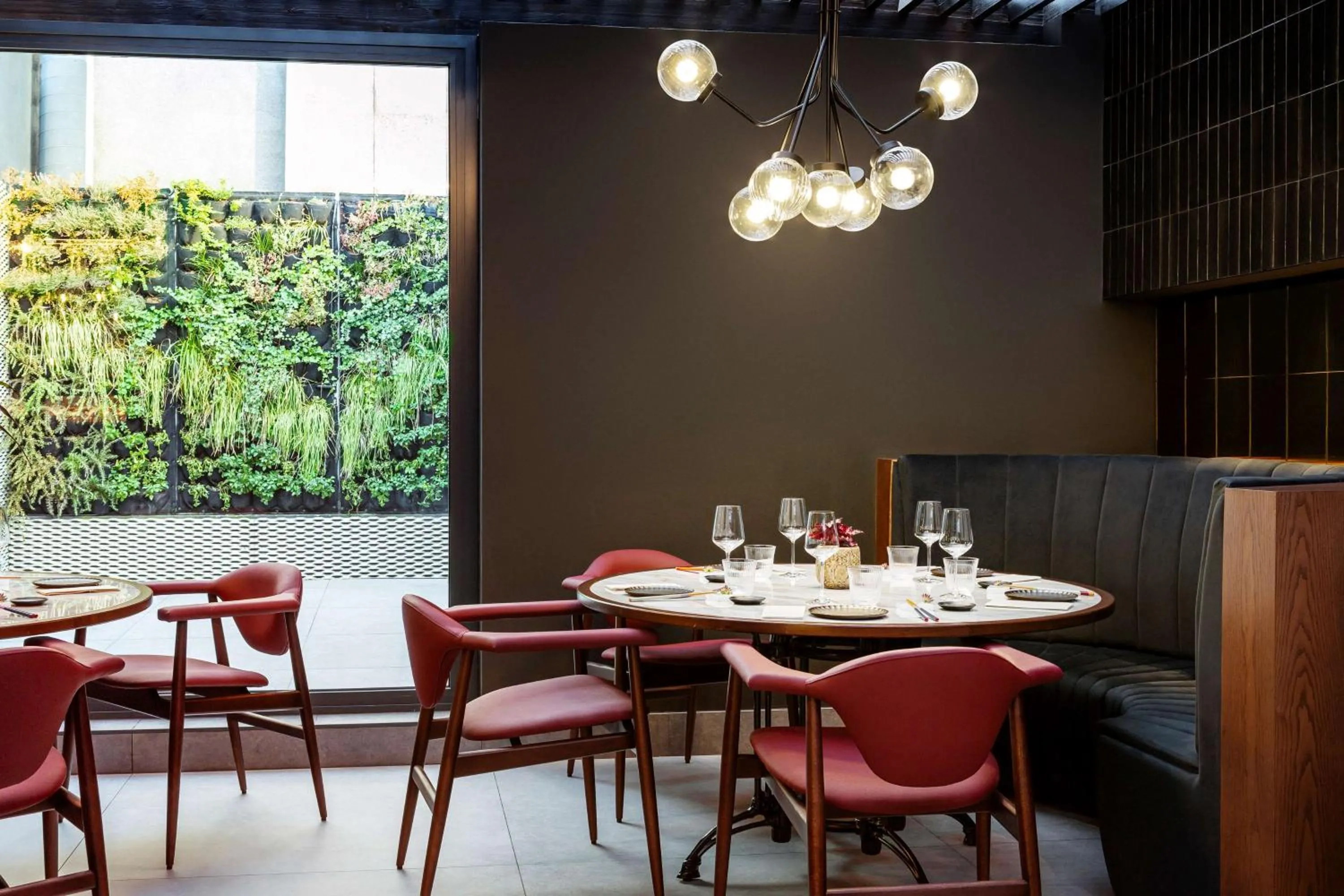 Restaurant/places to eat in Radisson Collection Bilbao