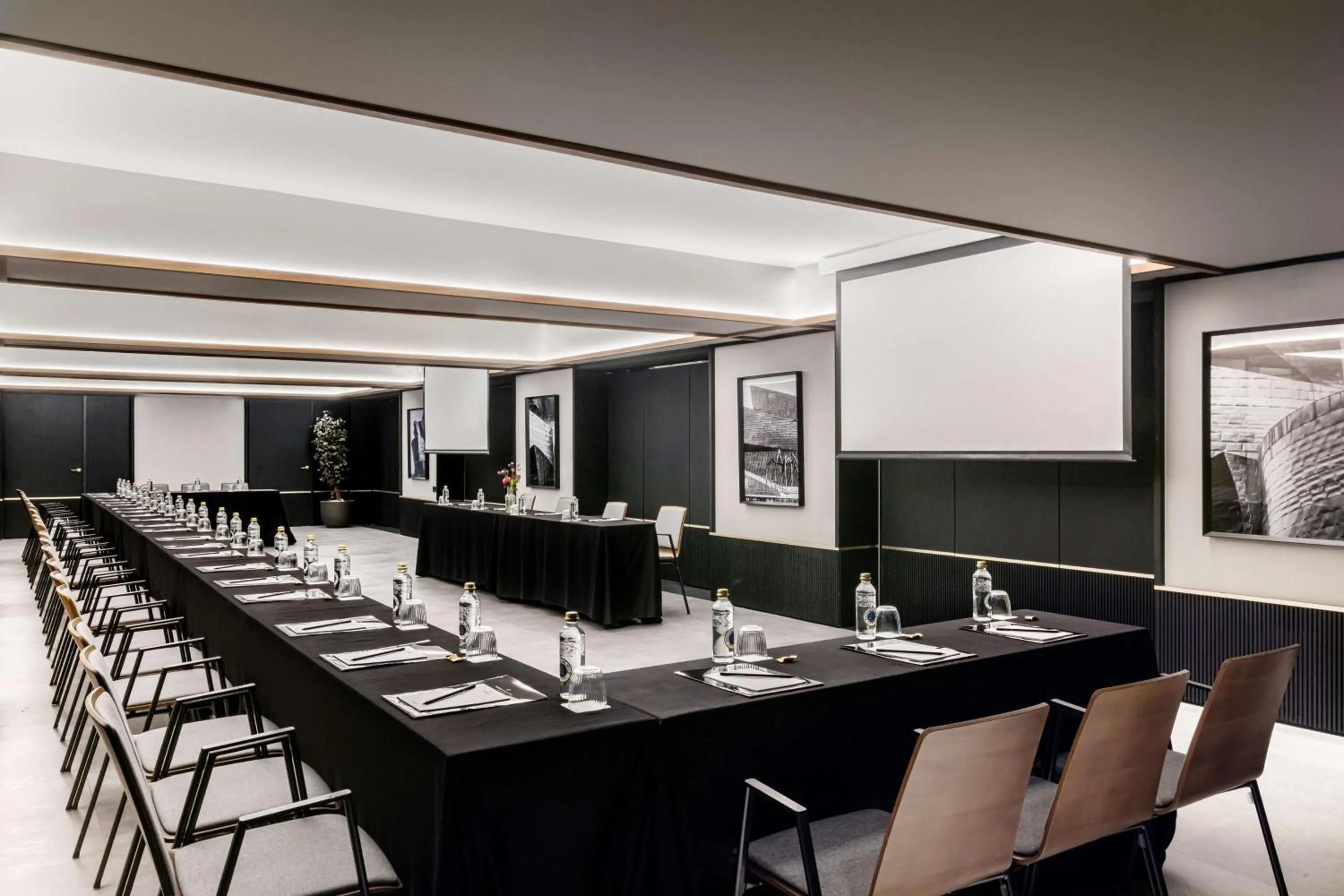 Meeting/conference room in Radisson Collection Bilbao
