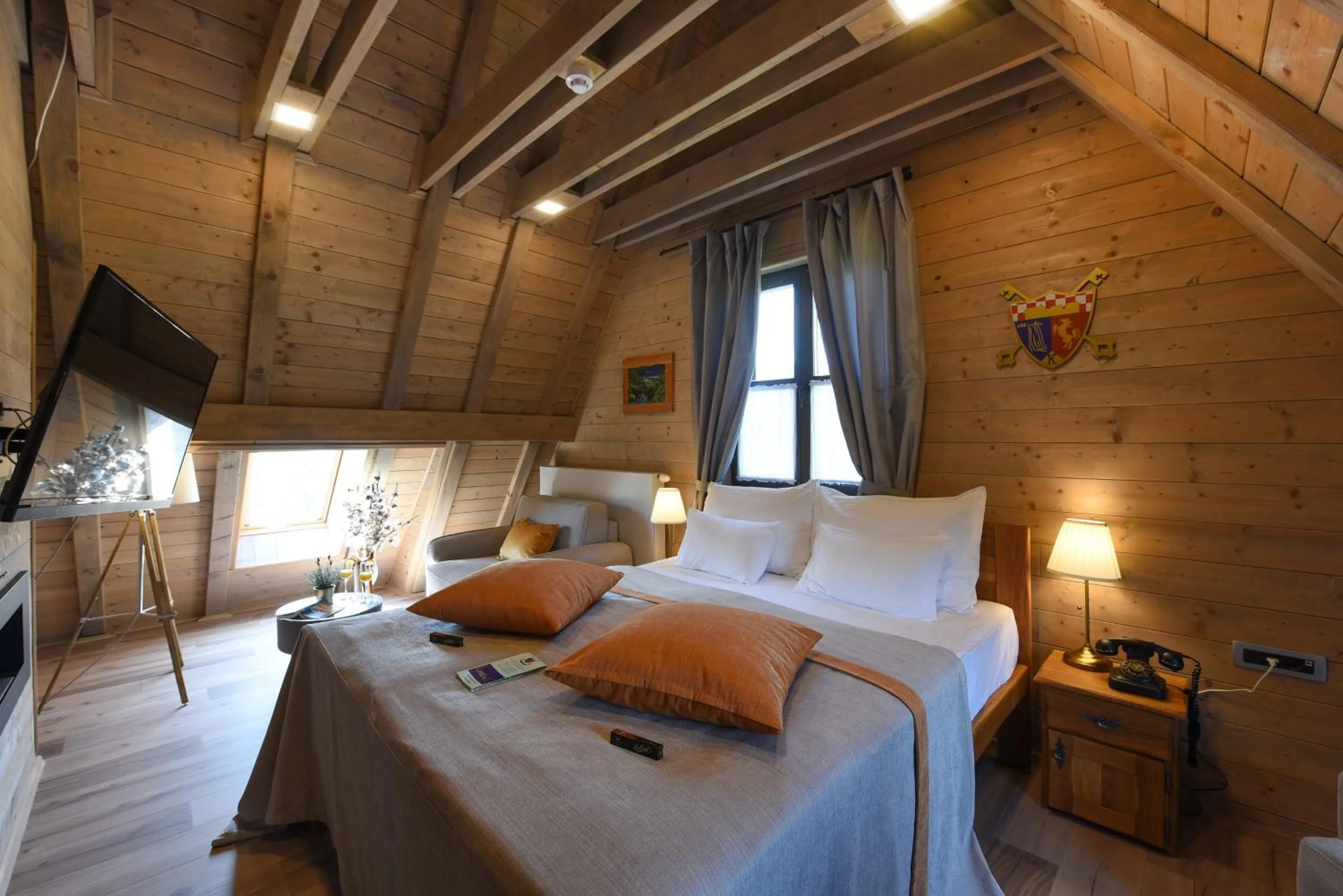 Bed in Lakeside Hotel Plitvice