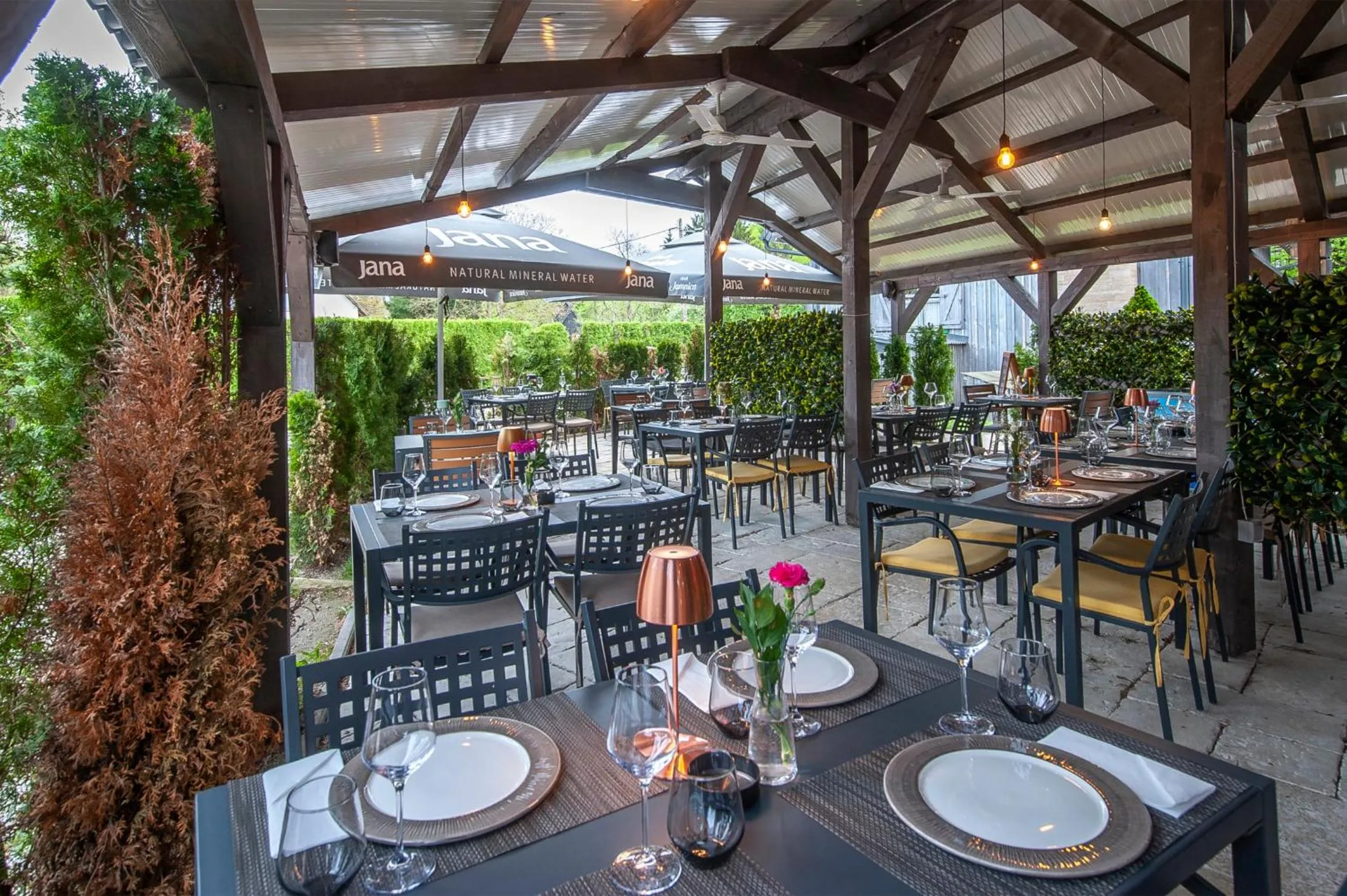 Patio in Lakeside Hotel Plitvice