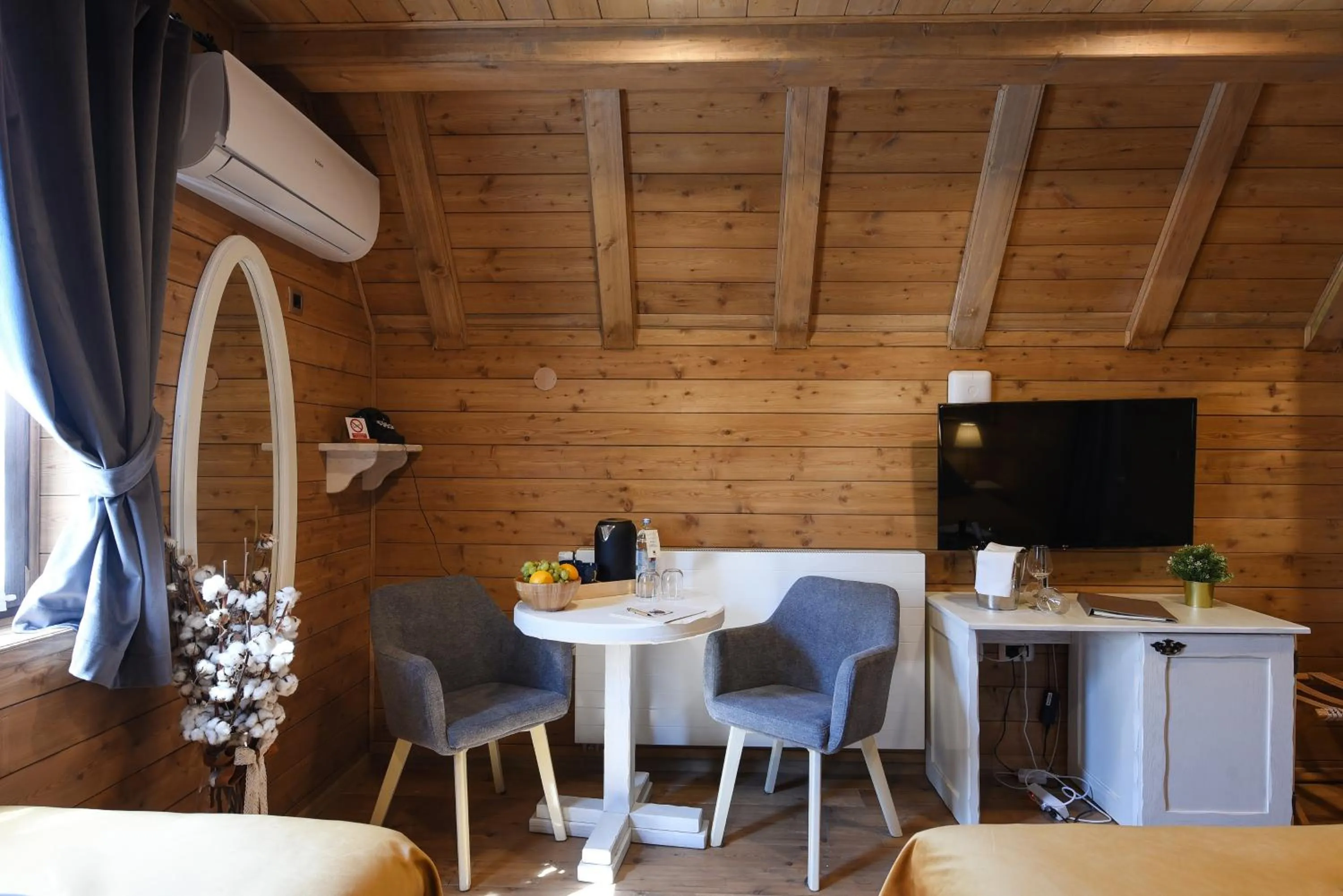 TV and multimedia in Lakeside Hotel Plitvice